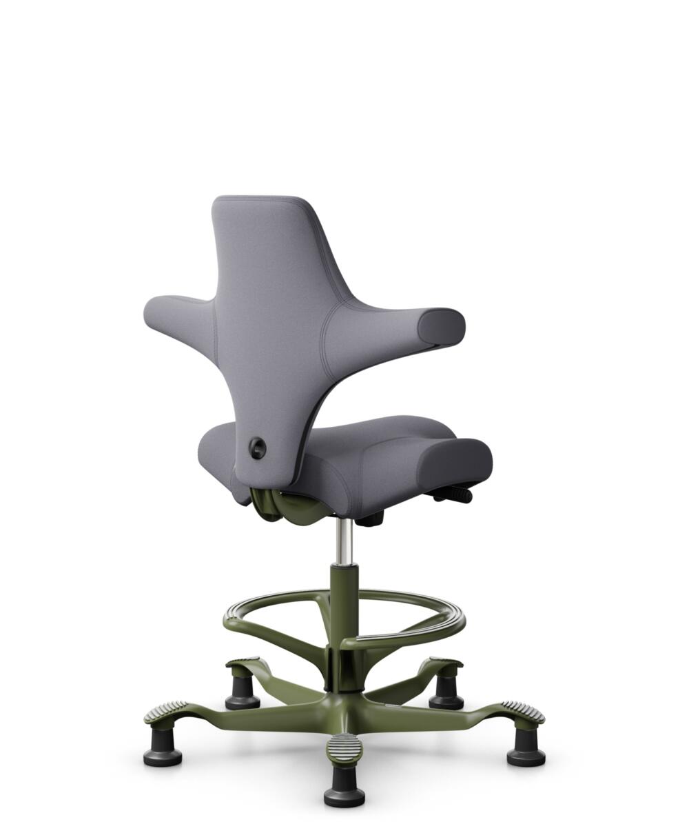 HÅG Capisco 8106 - Xtreme (Camira) - Gerecycled Polyester - EXR081 - Grey - Framekleur - Moss Grey - Gasveer - 200 mm (Zithoogte 46-64cm) - Vloercontact - Glijdoppen - Voetenring - Ja, in framekleur - Voetster - Nee, voetster in framekleur - 3