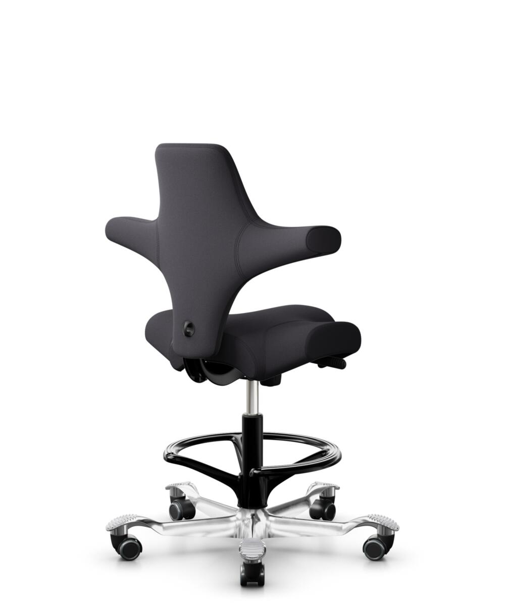 HÅG Capisco 8106 - Xtreme (Camira) - Gerecycled Polyester - EXR145 - Charcoal - Framekleur - Zwart - Gasveer - 265 mm (Zithoogte 53-79cm) - Vloercontact - Zachte wielen t.b.v. harde vloeren - Voetenring - Ja, in framekleur - Voetster - Ja, voetster in ... - 3
