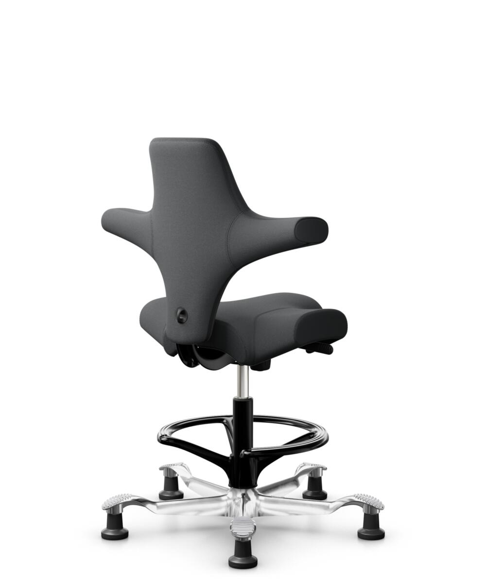 HÅG Capisco 8106 - Select (Gabriel) - Wol / Polyamide - SC60134 - Dark Grey - Framekleur - Zwart - Gasveer - 200 mm (Zithoogte 46-64cm) - Vloercontact - Glijdoppen - Voetenring - Ja, in framekleur - Voetster - Ja, voetster in gepolijst aluminium - 3