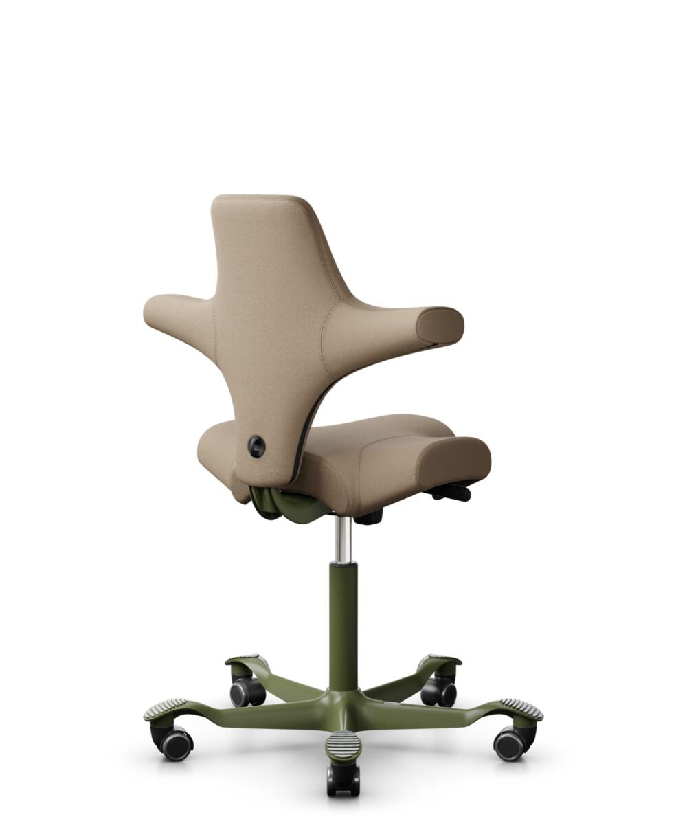 HÅG Capisco 8106 - Select (Gabriel) - Wol / Polyamide - SC61184 - Light brown - Framekleur - Moss Grey - Gasveer - 150 mm (Zithoogte 40-55cm) - Vloercontact - Harde wielen t.b.v. zachte vloeren - Voetenring - Nee, geen voetenring - Voetster - Nee, voet... - 3