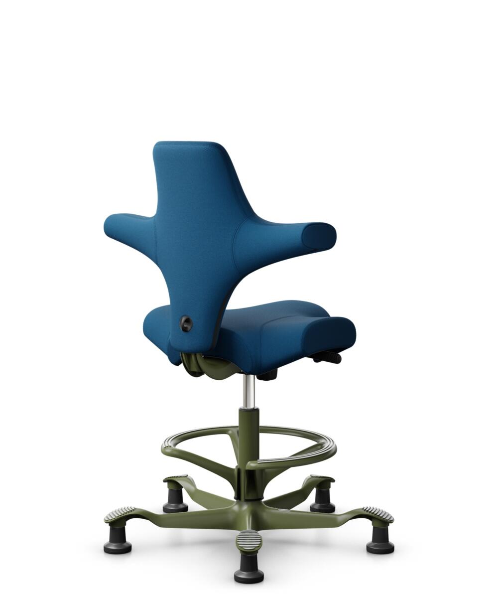 HÅG Capisco 8106 - Select (Gabriel) - Wol / Polyamide - SC66071 - Navy blue - Framekleur - Moss Grey - Gasveer - 200 mm (Zithoogte 46-64cm) - Vloercontact - Glijdoppen - Voetenring - Ja, in framekleur - Voetster - Nee, voetster in framekleur - 3