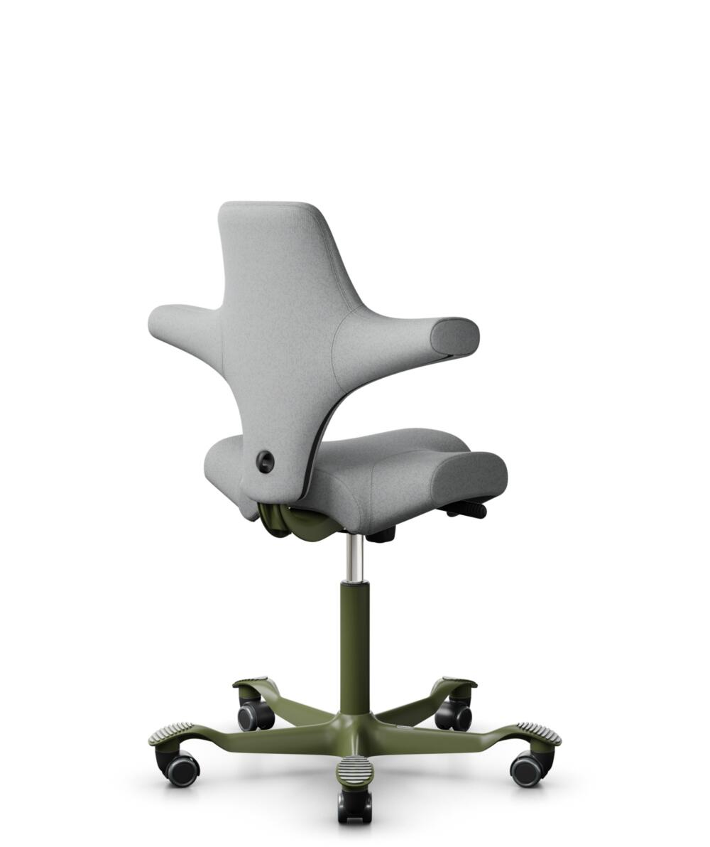 HÅG Capisco 8106 - Capture (Gabriel) - Wol / Polyamide - CPT4102 - Light grey - Framekleur - Moss Grey - Gasveer - 200 mm (Zithoogte 46-64cm) - Vloercontact - Harde wielen t.b.v. zachte vloeren - Voetenring - Nee, geen voetenring - Voetster - Nee, voet... - 3