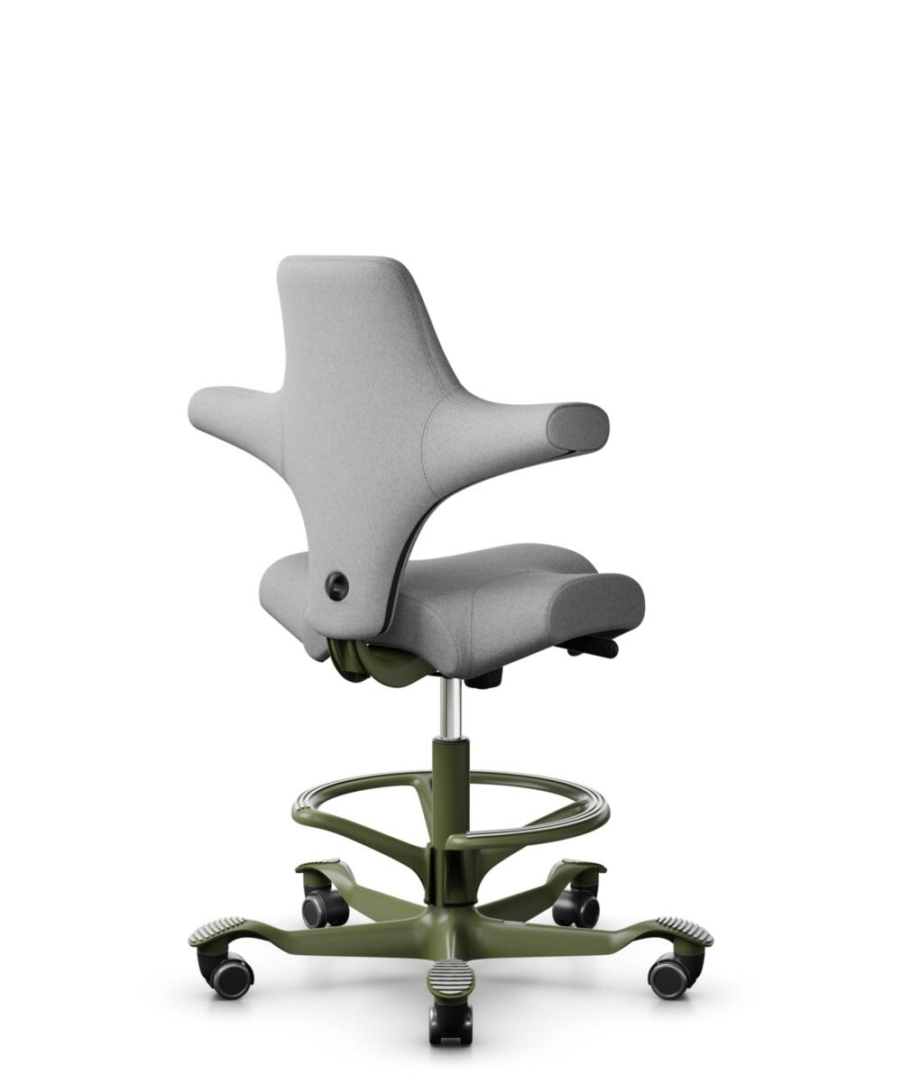 HÅG Capisco 8106 - Capture (Gabriel) - Wol / Polyamide - CPT4102 - Light grey - Framekleur - Moss Grey - Gasveer - 265 mm (Zithoogte 53-79cm) - Vloercontact - Harde wielen t.b.v. zachte vloeren - Voetenring - Ja, in framekleur - Voetster - Nee, voetste... - 1
