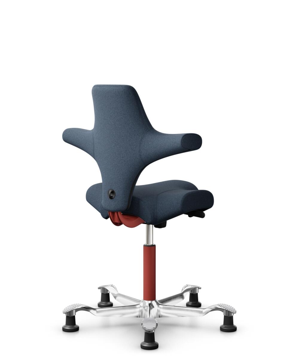 HÅG Capisco 8106 - Capture (Gabriel) - Wol / Polyamide - CPT6001 - Dark blue - Framekleur - Blush Rose - Gasveer - 150 mm (Zithoogte 40-55cm) - Vloercontact - Glijdoppen - Voetenring - Nee, geen voetenring - Voetster - Ja, voetster in gepolijst aluminium - 3