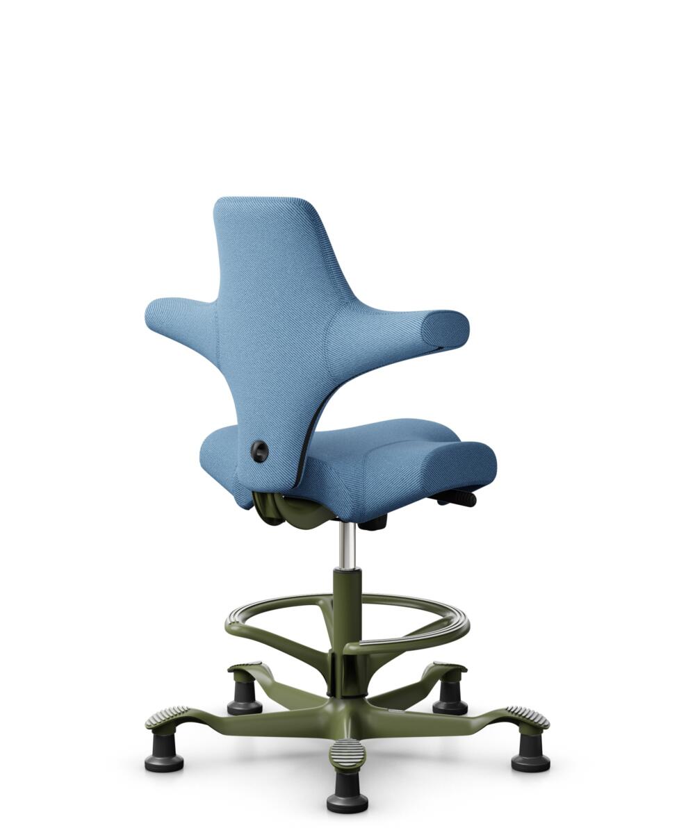 HÅG Capisco 8106 - Oceanic (Camira) - Gerecycled Polyester - OCI011 - Light blue - Framekleur - Moss Grey - Gasveer - 265 mm (Zithoogte 53-79cm) - Vloercontact - Glijdoppen - Voetenring - Ja, in framekleur - Voetster - Nee, voetster in framekleur - 3
