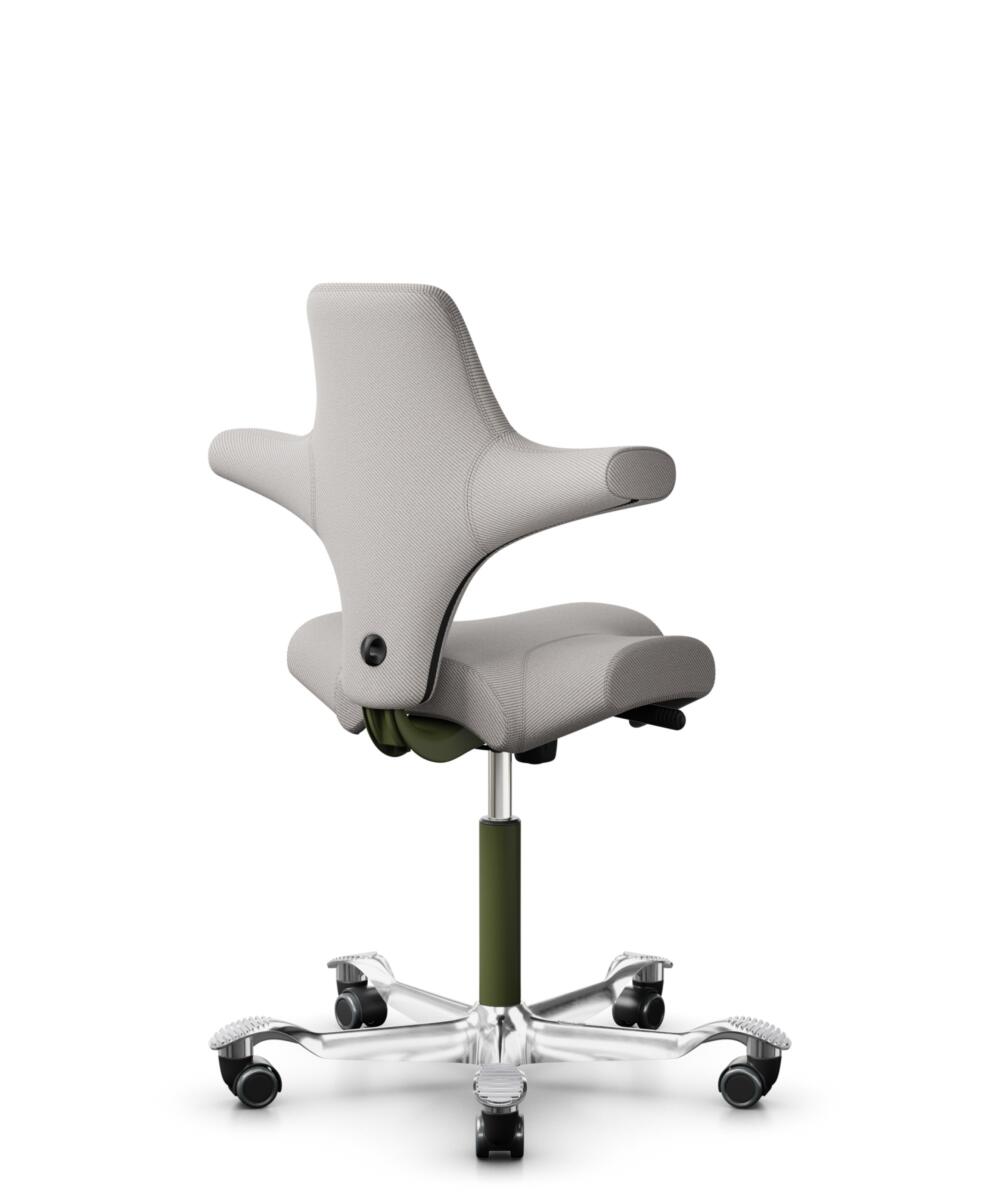 HÅG Capisco 8106 - Oceanic (Camira) - Gerecycled Polyester - OCI014 - Light beige - Framekleur - Moss Grey - Gasveer - 265 mm (Zithoogte 53-79cm) - Vloercontact - Harde wielen t.b.v. zachte vloeren - Voetenring - Nee, geen voetenring - Voetster - Ja, v... - 3