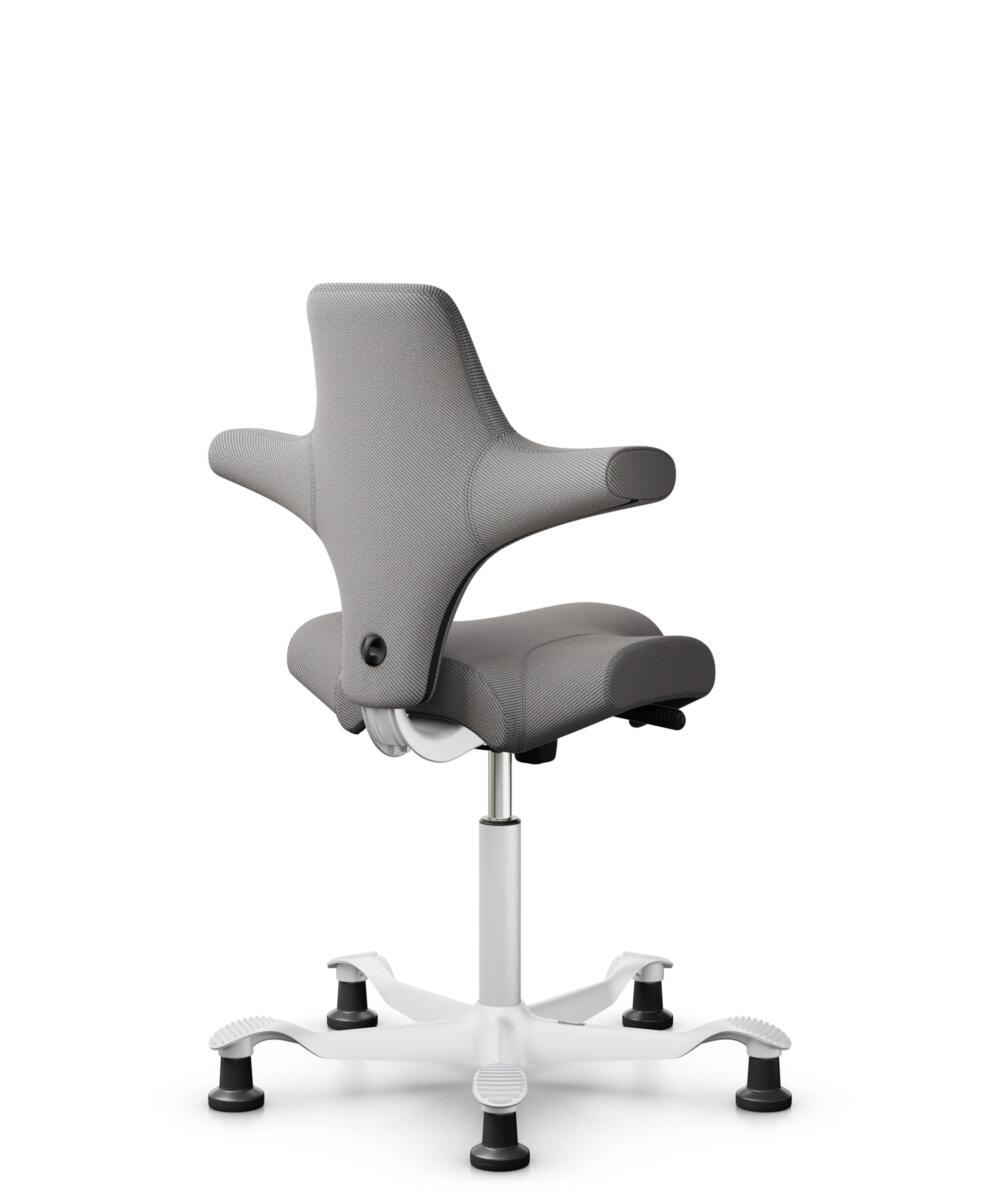 HÅG Capisco 8106 - Oceanic (Camira) - Gerecycled Polyester - OCI008 - Warm grey - Framekleur - Wit - Gasveer - 200 mm (Zithoogte 46-64cm) - Vloercontact - Glijdoppen - Voetenring - Nee, geen voetenring - Voetster - Nee, voetster in framekleur - 3