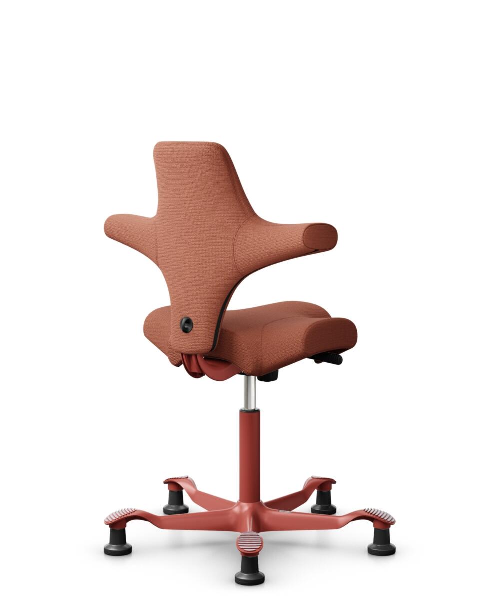 HÅG Capisco 8106 - Sirdal (GU) - Wol - SRD630 - Brick red - Framekleur - Blush Rose - Gasveer - 265 mm (Zithoogte 53-79cm) - Vloercontact - Glijdoppen - Voetenring - Nee, geen voetenring - Voetster - Nee, voetster in framekleur - 3