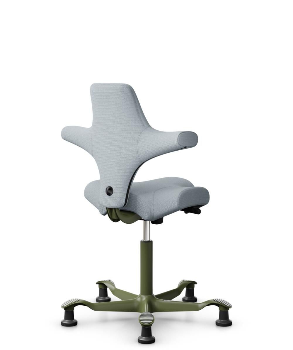 HÅG Capisco 8106 - Sirdal (GU) - Wol - SRD120 Light grey - Framekleur - Moss Grey - Gasveer - 150 mm (Zithoogte 40-55cm) - Vloercontact - Glijdoppen - Voetenring - Nee, geen voetenring - Voetster - Nee, voetster in framekleur - 3