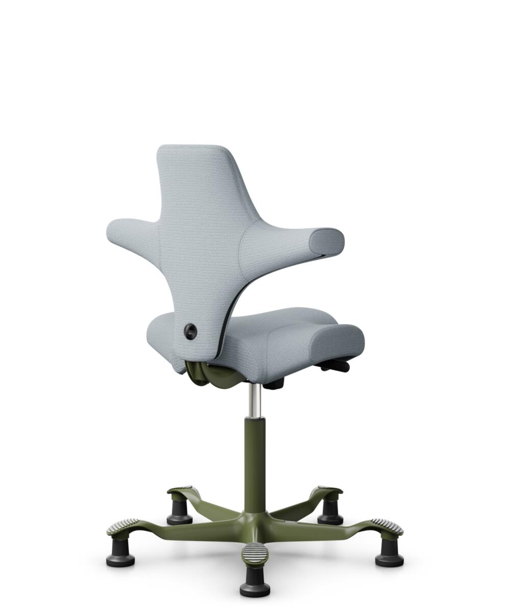 HÅG Capisco 8106 - Sirdal (GU) - Wol - SRD120 Light grey - Framekleur - Moss Grey - Gasveer - 200 mm (Zithoogte 46-64cm) - Vloercontact - Glijdoppen - Voetenring - Nee, geen voetenring - Voetster - Nee, voetster in framekleur - 3