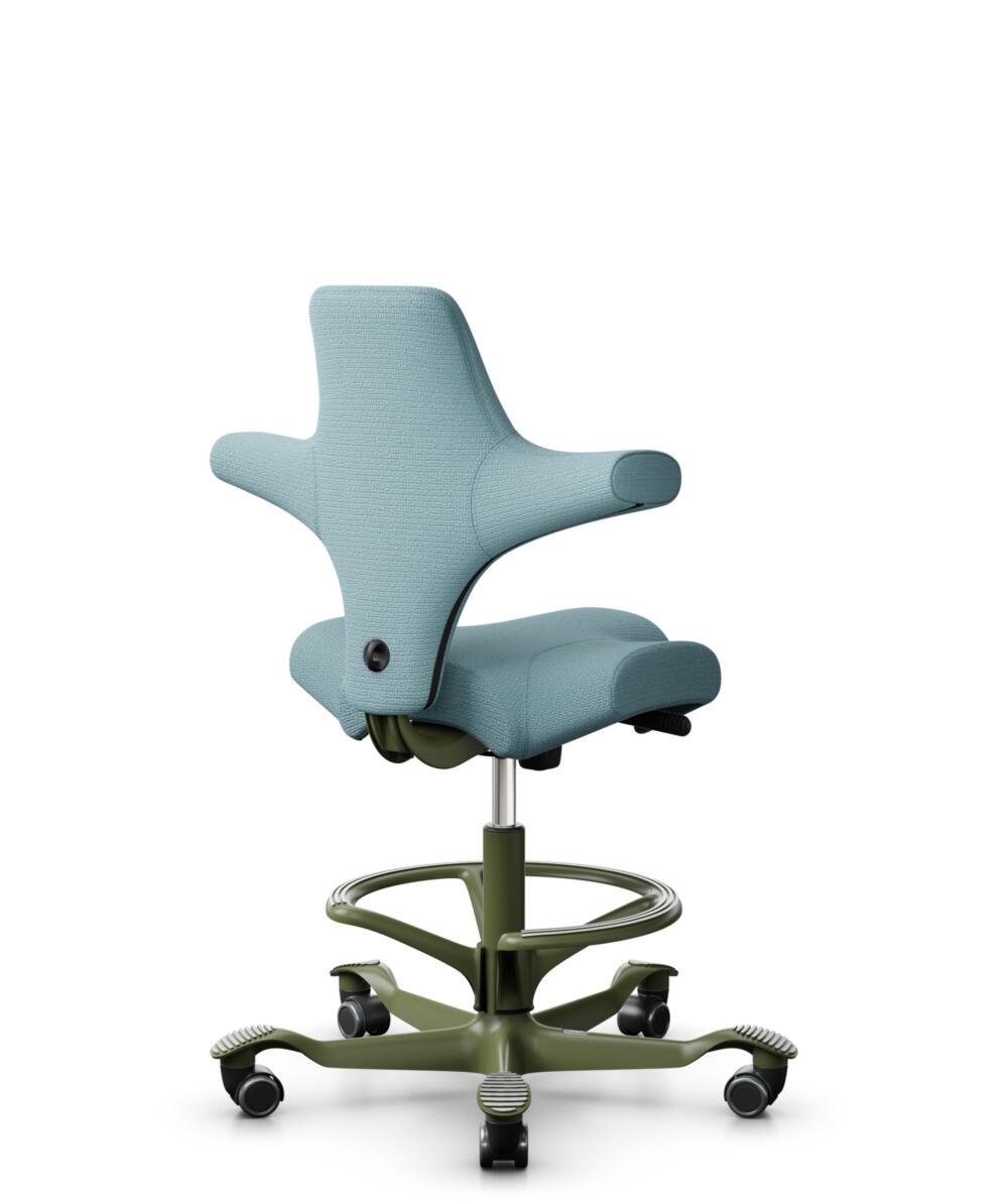 HÅG Capisco 8106 - Sirdal (GU) - Wol - SRD730 Blue - Framekleur - Moss Grey - Gasveer - 265 mm (Zithoogte 53-79cm) - Vloercontact - Harde wielen t.b.v. zachte vloeren - Voetenring - Ja, in framekleur - Voetster - Nee, voetster in framekleur - 3