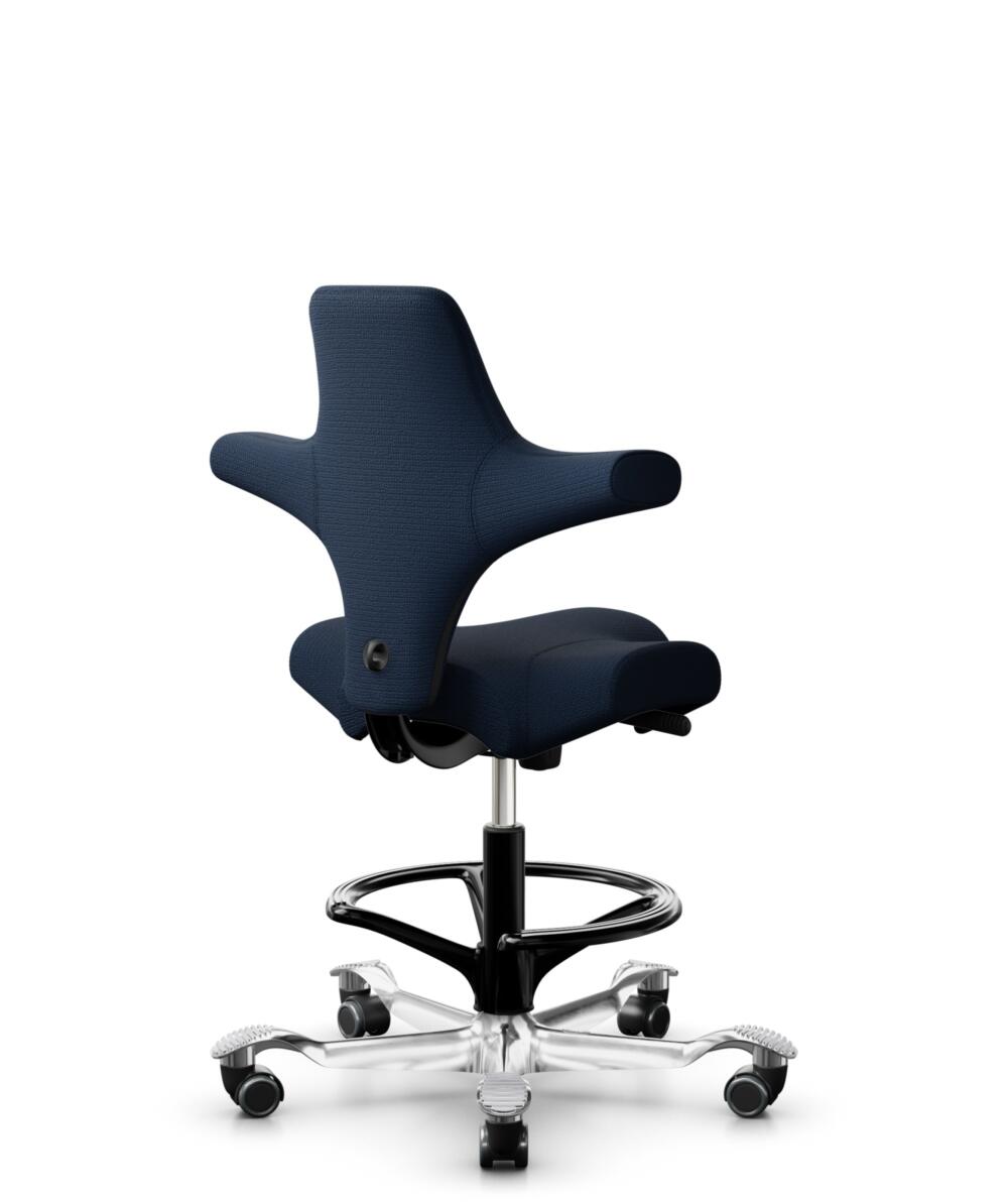 HÅG Capisco 8106 - Sirdal (GU) - Wol - SRD780 Dark blue - Framekleur - Zwart - Gasveer - 200 mm (Zithoogte 46-64cm) - Vloercontact - Zachte wielen t.b.v. harde vloeren - Voetenring - Ja, in framekleur - Voetster - Ja, voetster in gepolijst aluminium - 3