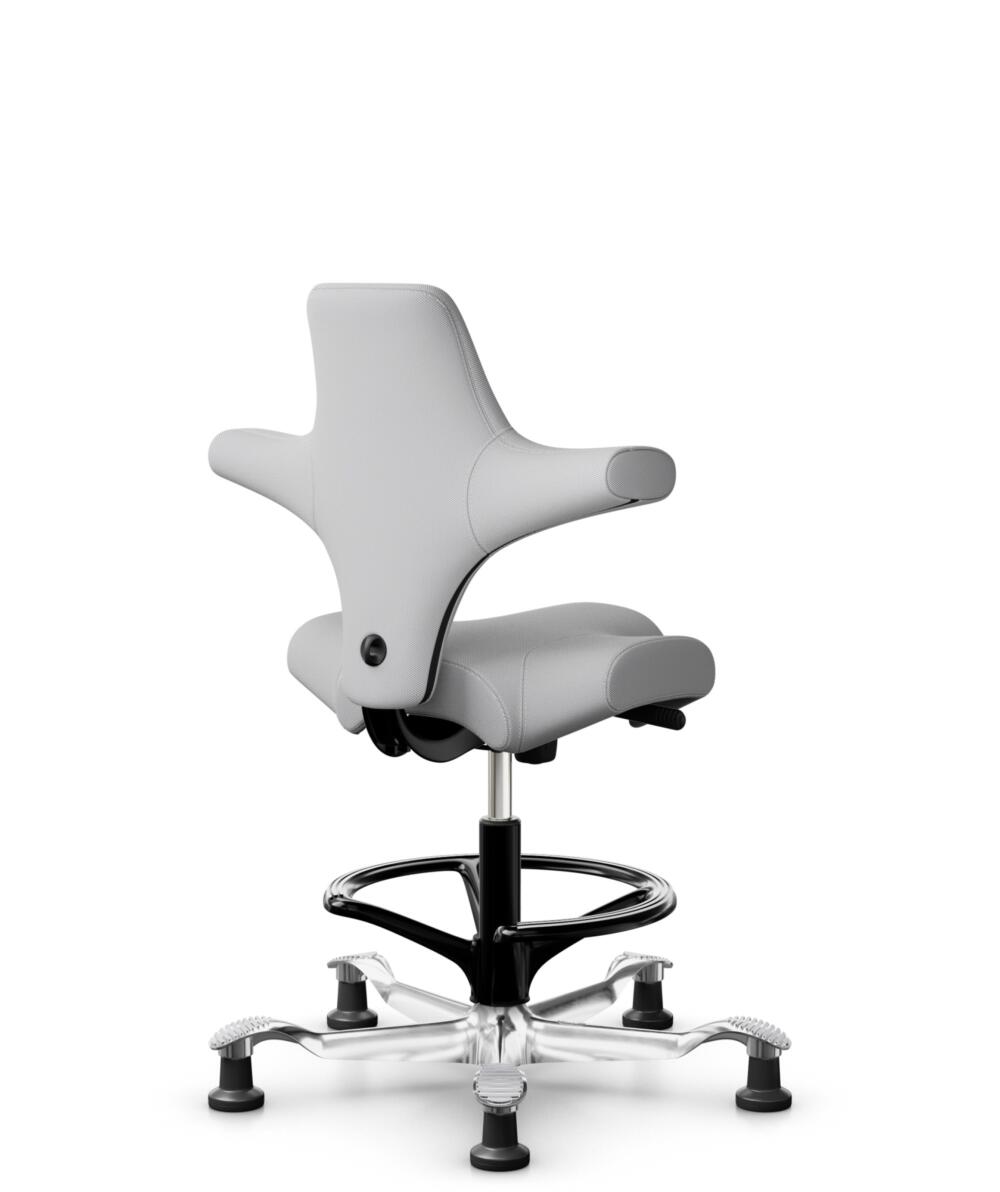 HÅG Capisco 8106 - Steelcut Trio 3 (Kvadrat) - Wol / Polyamide - STT133 - Light grey - Framekleur - Zwart - Gasveer - 265 mm (Zithoogte 53-79cm) - Vloercontact - Glijdoppen - Voetenring - Ja, in framekleur - Voetster - Ja, voetster in gepolijst aluminium - 3