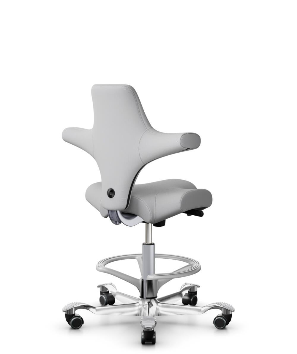 HÅG Capisco 8106 - Steelcut Trio 3 (Kvadrat) - Wol / Polyamide - STT133 - Light grey - Framekleur - Zilver - Gasveer - 200 mm (Zithoogte 46-64cm) - Vloercontact - Zachte wielen t.b.v. harde vloeren - Voetenring - Ja, in framekleur - Voetster - Ja, voet... - 3