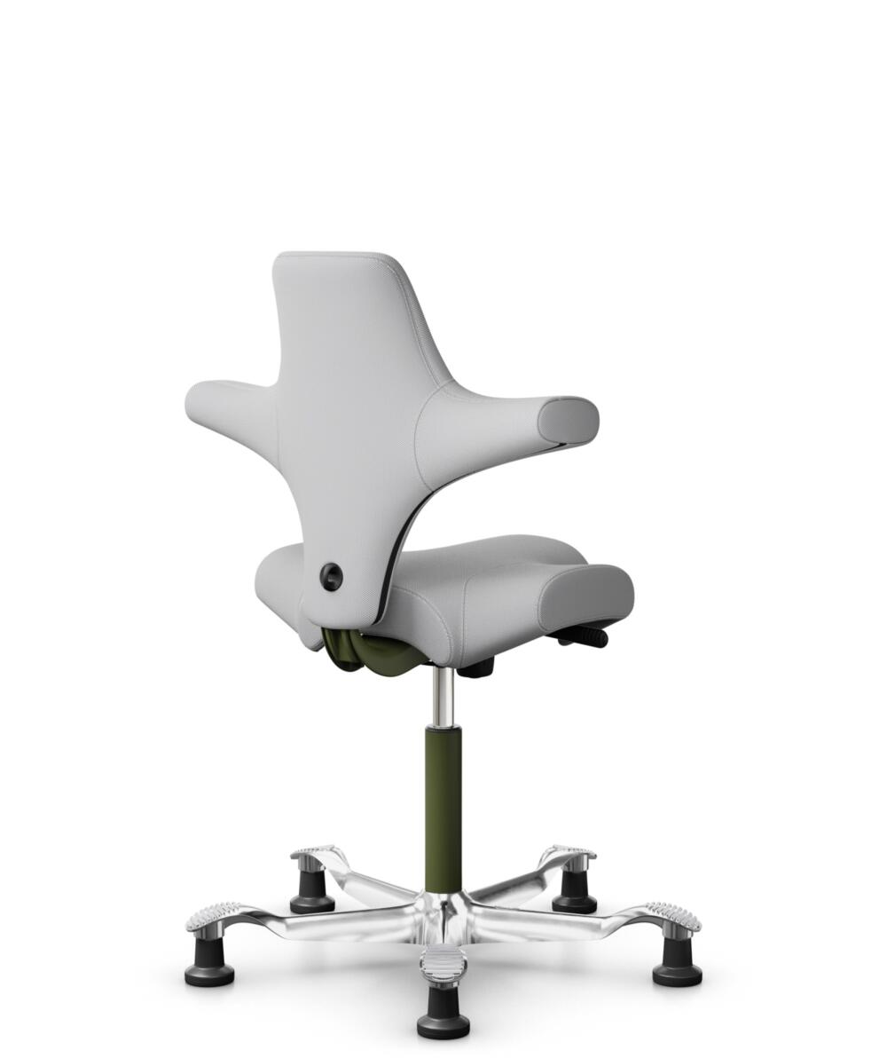 HÅG Capisco 8106 - Steelcut Trio 3 (Kvadrat) - Wol / Polyamide - STT133 - Light grey - Framekleur - Moss Grey - Gasveer - 200 mm (Zithoogte 46-64cm) - Vloercontact - Glijdoppen - Voetenring - Nee, geen voetenring - Voetster - Ja, voetster in gepolijst ... - 3