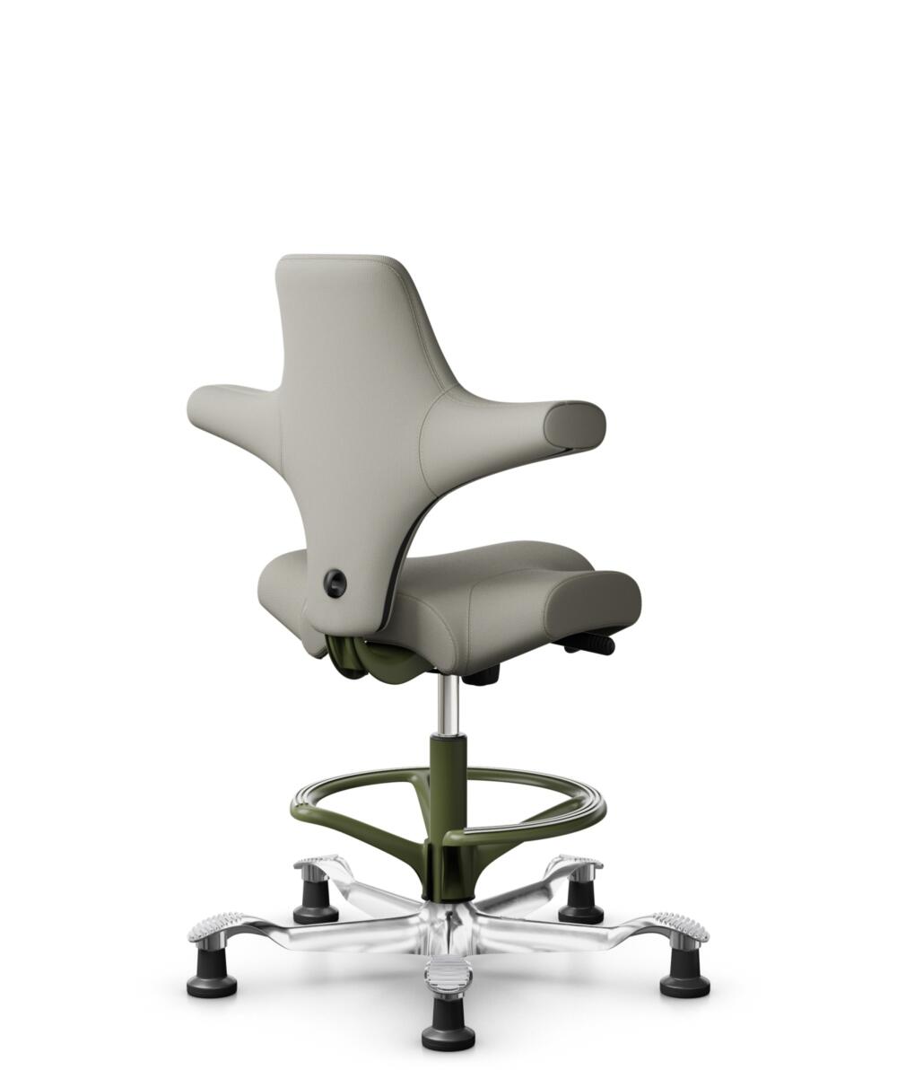HÅG Capisco 8106 - Steelcut Trio 3 (Kvadrat) - Wol / Polyamide - STT253 - Beige-grey - Framekleur - Moss Grey - Gasveer - 200 mm (Zithoogte 46-64cm) - Vloercontact - Glijdoppen - Voetenring - Ja, in framekleur - Voetster - Ja, voetster in gepolijst alu... - 2