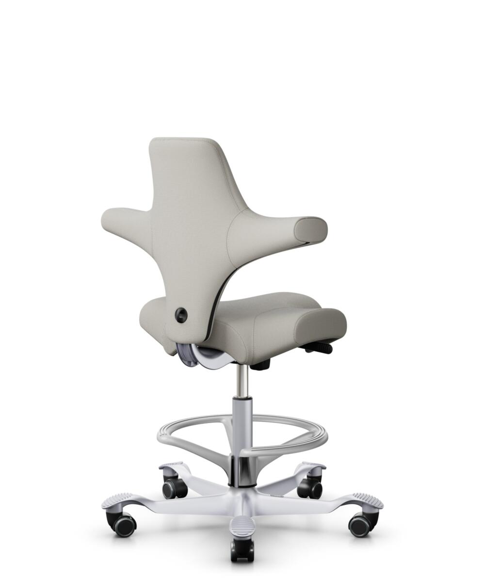 HÅG Capisco 8106 - Steelcut Trio 3 (Kvadrat) - Wol / Polyamide - STT213 - Light beige - Framekleur - Zilver - Gasveer - 200 mm (Zithoogte 46-64cm) - Vloercontact - Zachte wielen t.b.v. harde vloeren - Voetenring - Ja, in framekleur - Voetster - Nee, vo... - 3