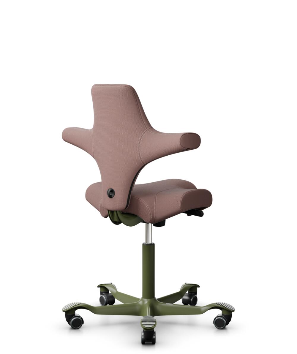 HÅG Capisco 8106 - Steelcut Trio 3 (Kvadrat) - Wol / Polyamide - STT645 - Dusty red - Framekleur - Moss Grey - Gasveer - 265 mm (Zithoogte 53-79cm) - Vloercontact - Harde wielen t.b.v. zachte vloeren - Voetenring - Nee, geen voetenring - Voetster - Nee... - 3