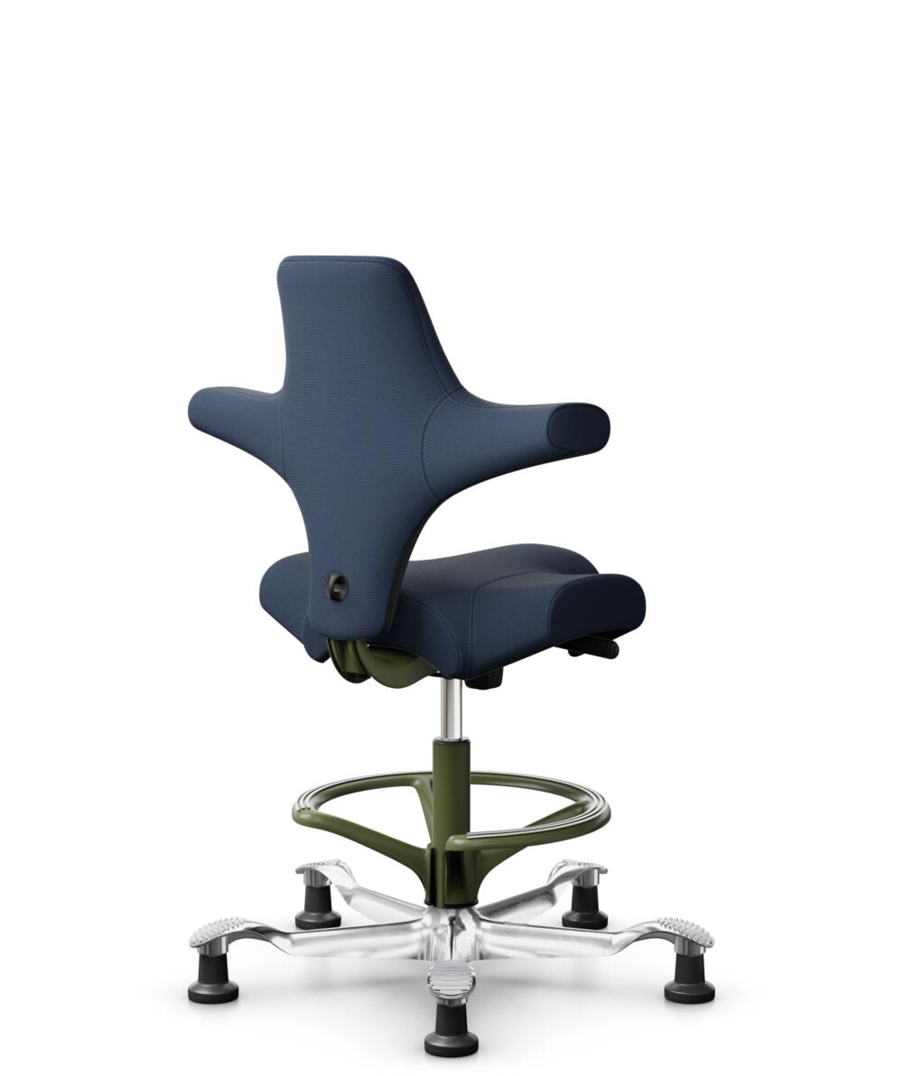 HÅG Capisco 8106 - Steelcut Trio 3 (Kvadrat) - Wol / Polyamide - STT796 - Blue - Framekleur - Moss Grey - Gasveer - 200 mm (Zithoogte 46-64cm) - Vloercontact - Glijdoppen - Voetenring - Ja, in framekleur - Voetster - Ja, voetster in gepolijst aluminium - 3