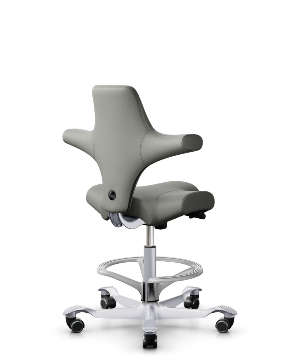 HÅG Capisco 8106 - Paloma Soft (Wollsdorf) - Semi-aniline Leder - PL55115 Warm grey - Framekleur - Zilver - Gasveer - 265 mm (Zithoogte 53-79cm) - Vloercontact - Harde wielen t.b.v. zachte vloeren - Voetenring - Ja, in framekleur - Voetster - Nee, voet... - 1