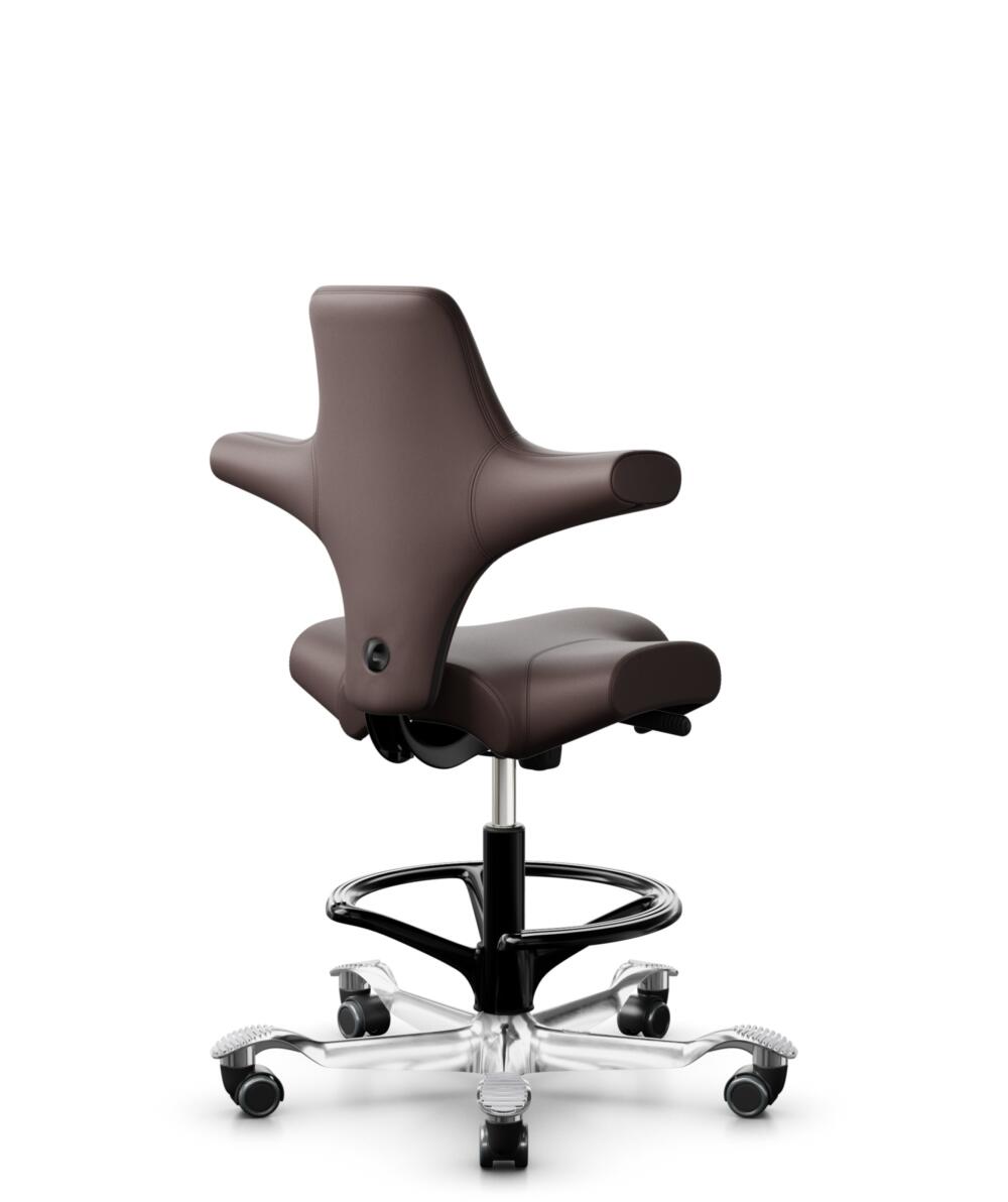 HÅG Capisco 8106 - Paloma Soft (Wollsdorf) - Semi-aniline Leder - PL55130 Dark brown - Framekleur - Zwart - Gasveer - 265 mm (Zithoogte 53-79cm) - Vloercontact - Zachte wielen t.b.v. harde vloeren - Voetenring - Ja, in framekleur - Voetster - Ja, voets... - 2