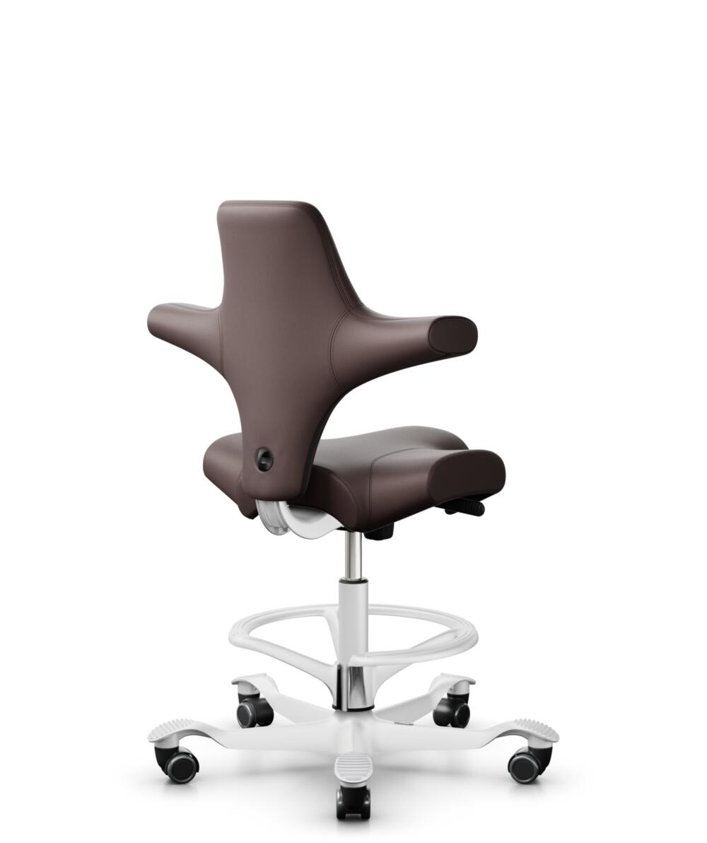 HÅG Capisco 8106 - Paloma Soft (Wollsdorf) - Semi-aniline Leder - PL55130 Dark brown - Framekleur - Wit - Gasveer - 200 mm (Zithoogte 46-64cm) - Vloercontact - Harde wielen t.b.v. zachte vloeren - Voetenring - Ja, in framekleur - Voetster - Nee, voetst... - 2
