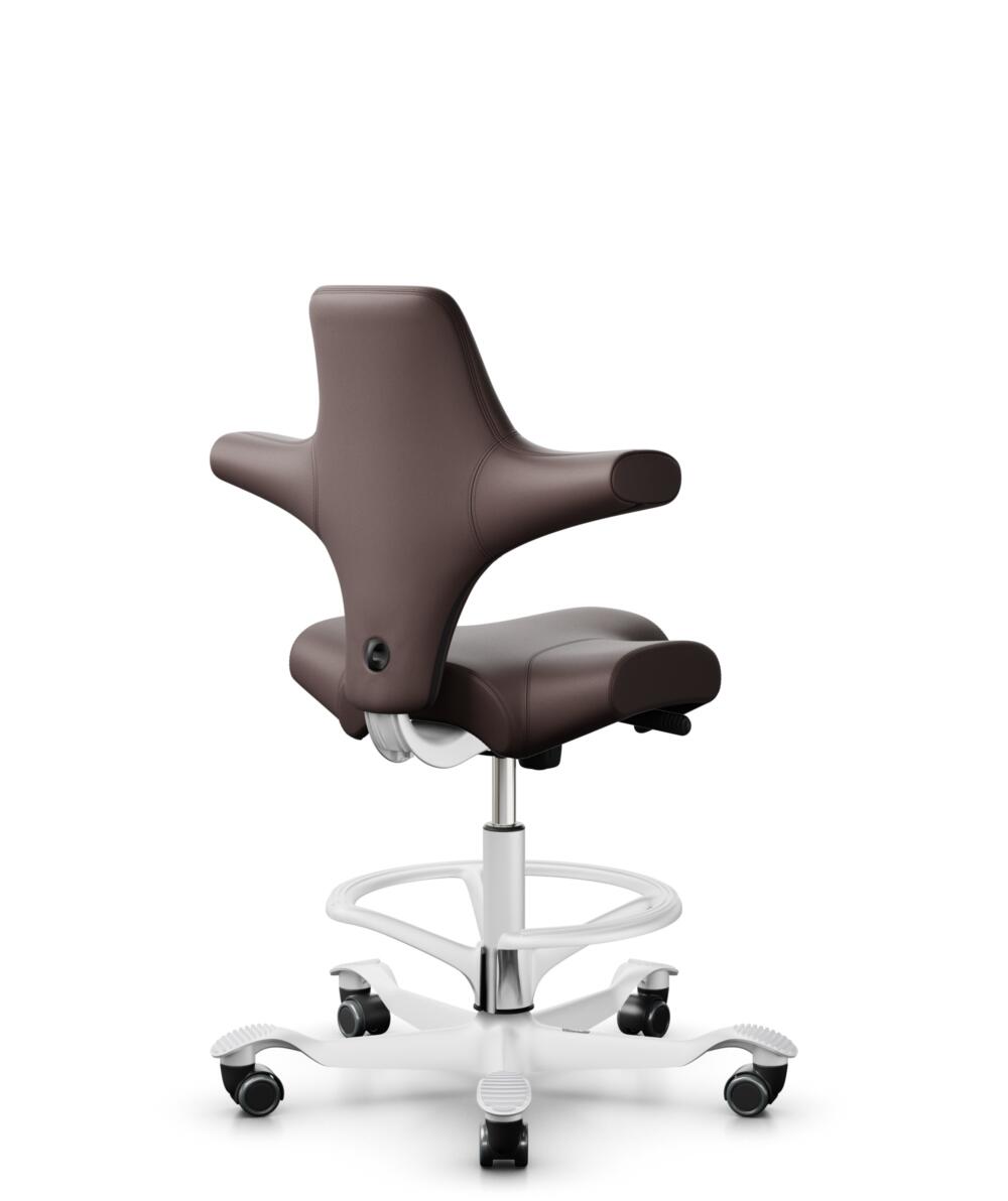 HÅG Capisco 8106 - Paloma Soft (Wollsdorf) - Semi-aniline Leder - PL55130 Dark brown - Framekleur - Wit - Gasveer - 265 mm (Zithoogte 53-79cm) - Vloercontact - Zachte wielen t.b.v. harde vloeren - Voetenring - Ja, in framekleur - Voetster - Nee, voetst... - 2