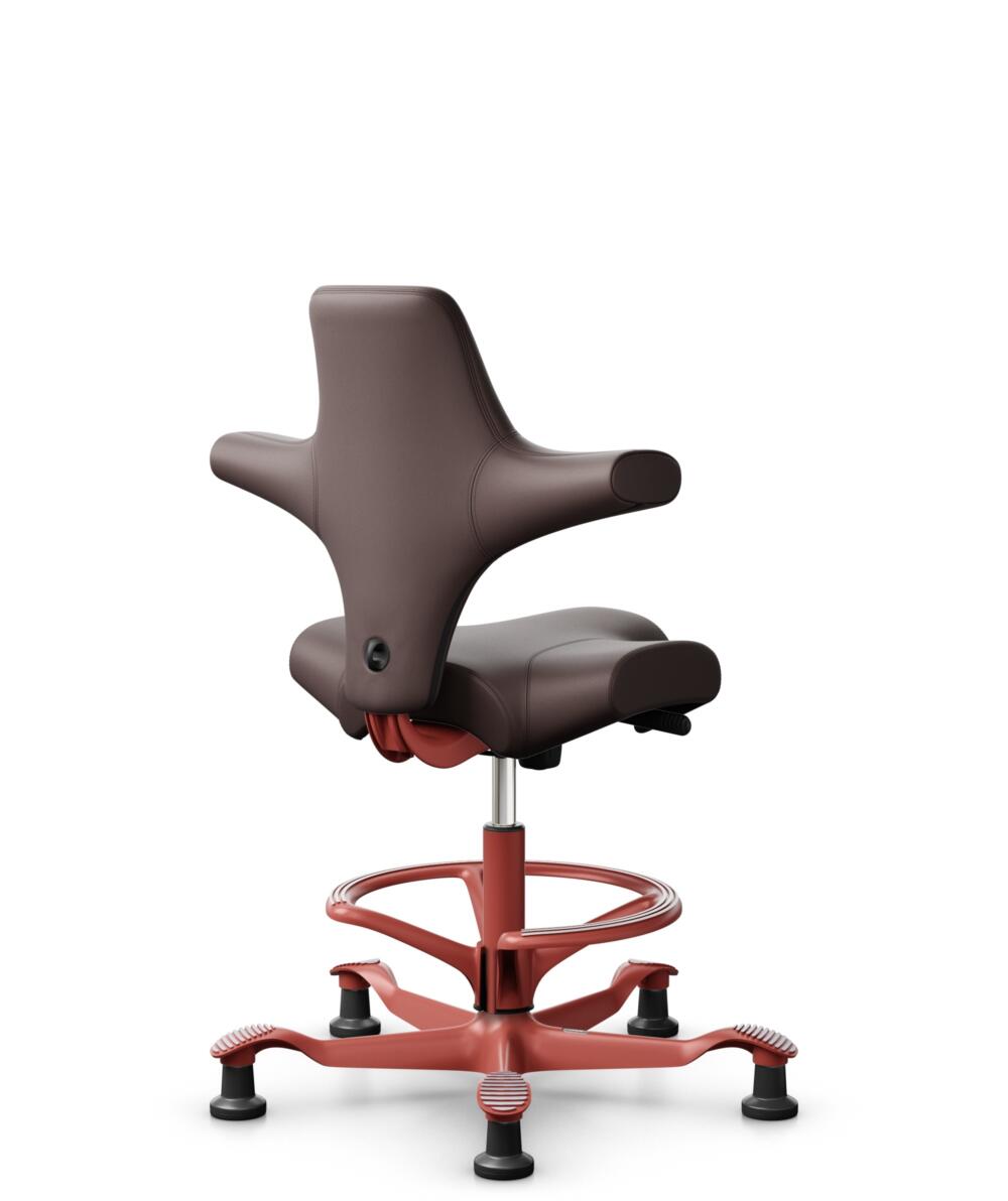 HÅG Capisco 8106 - Paloma Soft (Wollsdorf) - Semi-aniline Leder - PL55130 Dark brown - Framekleur - Blush Rose - Gasveer - 265 mm (Zithoogte 53-79cm) - Vloercontact - Glijdoppen - Voetenring - Ja, in framekleur - Voetster - Nee, voetster in framekleur - 1