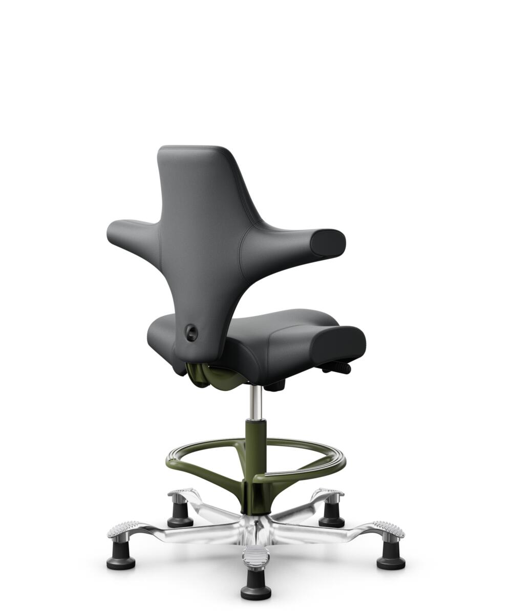 HÅG Capisco 8106 - Paloma Soft (Wollsdorf) - Semi-aniline Leder - PL55206 Grey - Framekleur - Moss Grey - Gasveer - 200 mm (Zithoogte 46-64cm) - Vloercontact - Glijdoppen - Voetenring - Ja, in framekleur - Voetster - Ja, voetster in gepolijst aluminium - 1