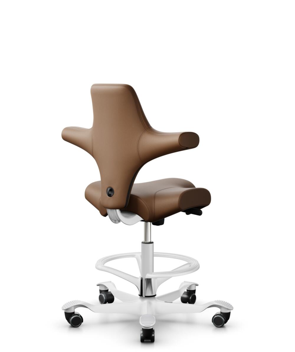 HÅG Capisco 8106 - Paloma Soft (Wollsdorf) - Semi-aniline Leder - PL05429 Cognac - Framekleur - Wit - Gasveer - 200 mm (Zithoogte 46-64cm) - Vloercontact - Zachte wielen t.b.v. harde vloeren - Voetenring - Ja, in framekleur - Voetster - Nee, voetster i... - 3