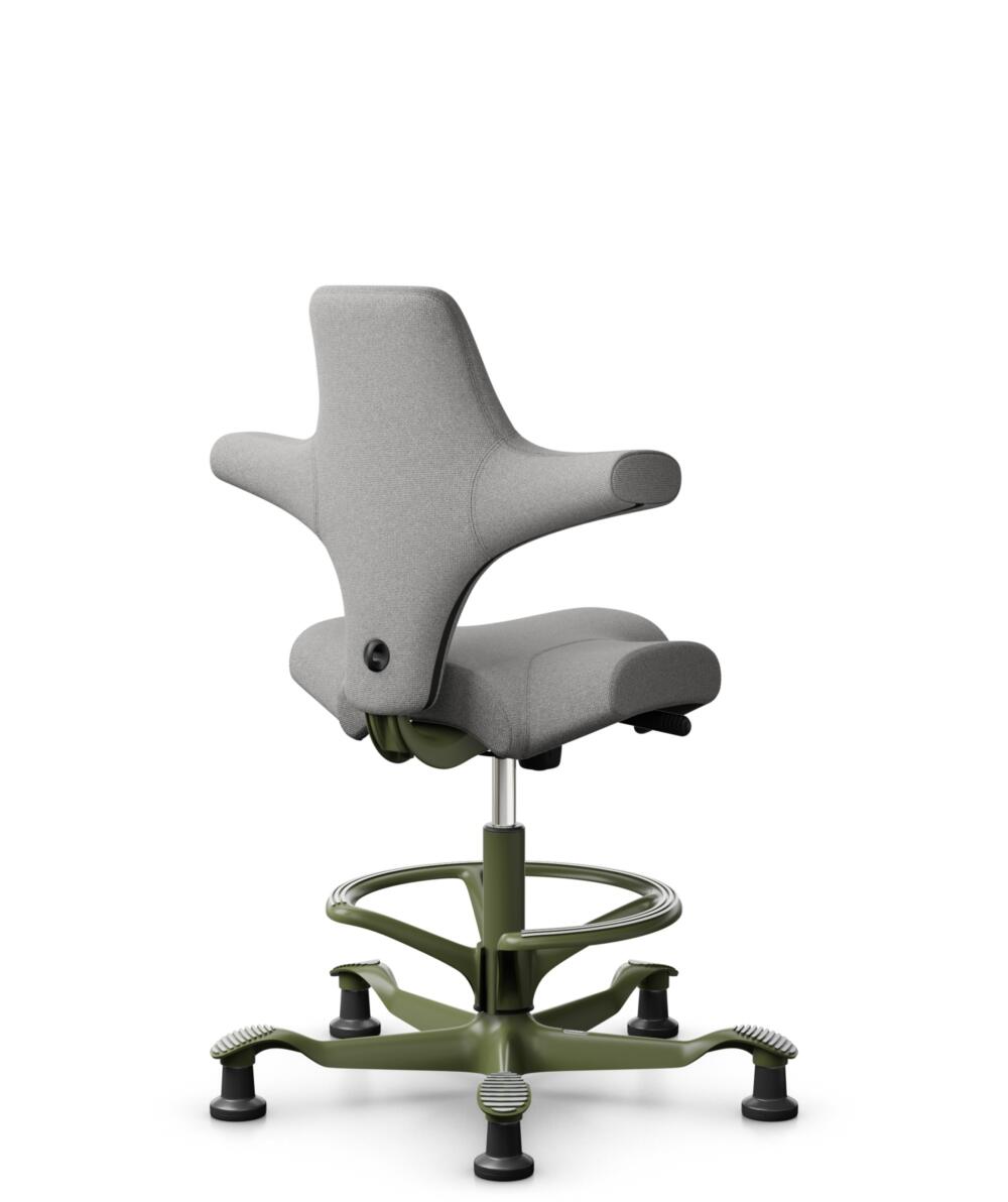 HÅG Capisco 8106 - Cura Loop (Gabriel) - Gerecycled Polyester - CLP60110 Light grey - Framekleur - Moss Grey - Gasveer - 265 mm (Zithoogte 53-79cm) - Vloercontact - Glijdoppen - Voetenring - Ja, in framekleur - Voetster - Nee, voetster in framekleur - 3