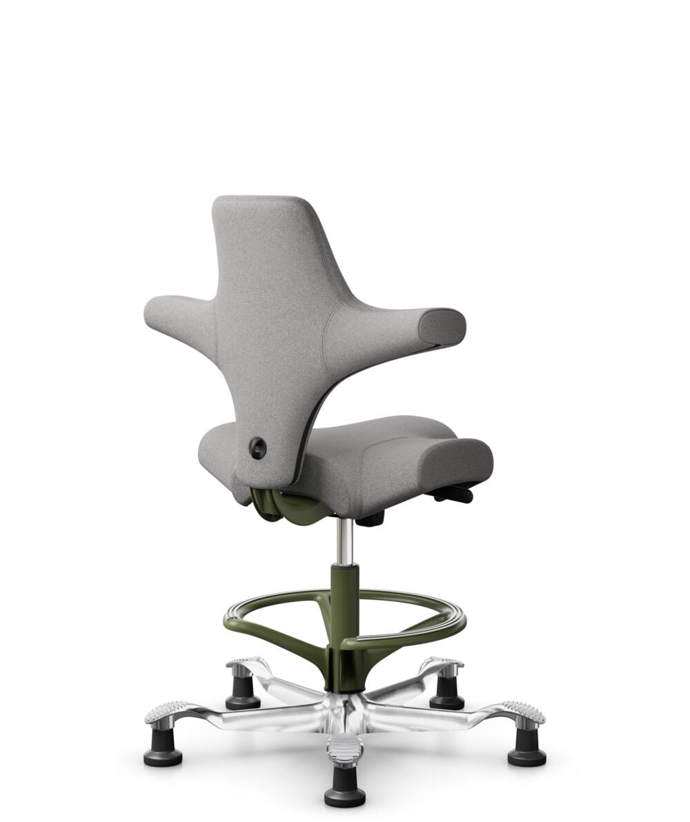 HÅG Capisco 8106 - Cura Loop (Gabriel) - Gerecycled Polyester - CLP60110 Light grey - Framekleur - Moss Grey - Gasveer - 265 mm (Zithoogte 53-79cm) - Vloercontact - Glijdoppen - Voetenring - Ja, in framekleur - Voetster - Ja, voetster in gepolijst alum... - 3