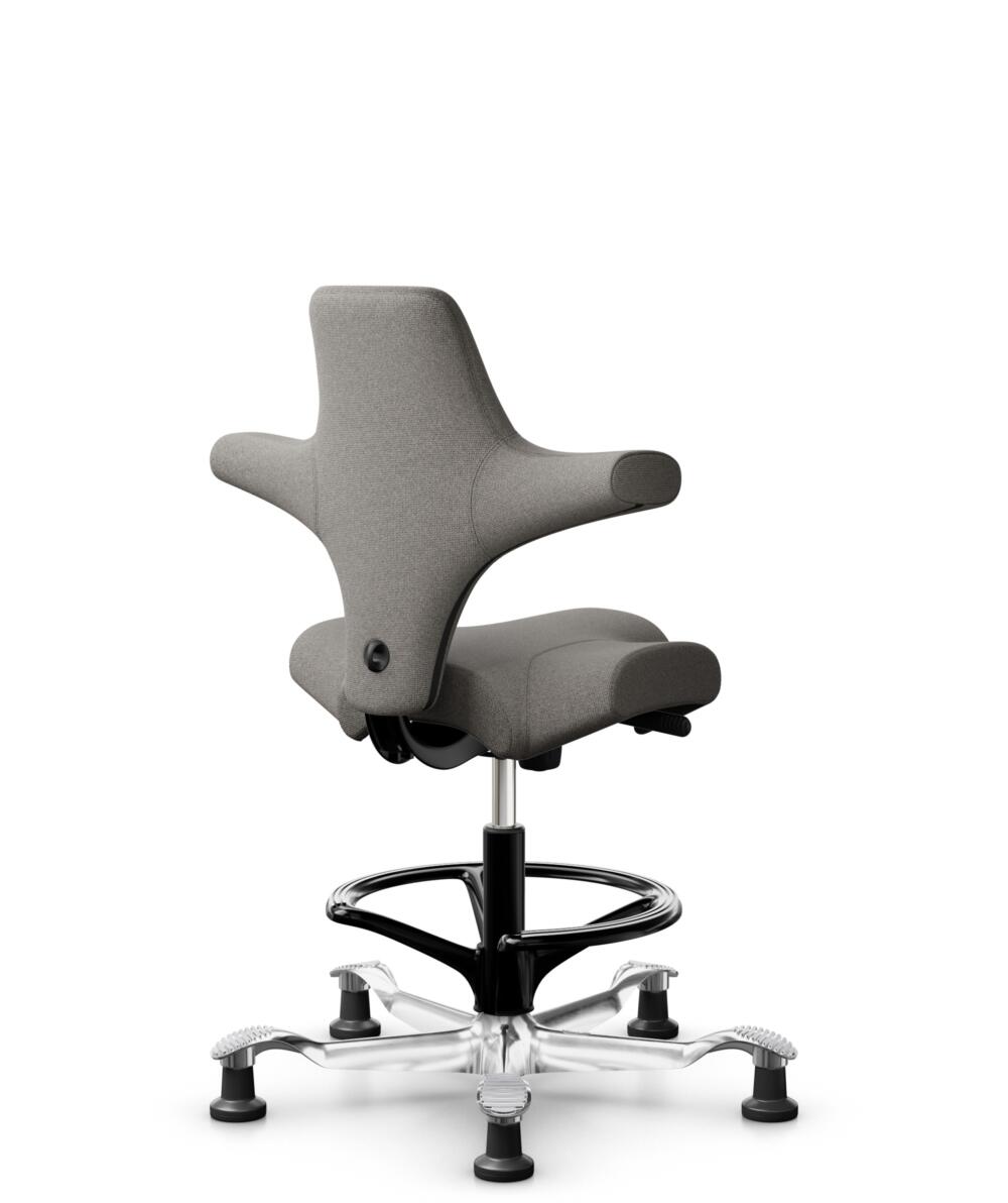 HÅG Capisco 8106 - Cura Loop (Gabriel) - Gerecycled Polyester - CLP61168 Beige-grey - Framekleur - Zwart - Gasveer - 265 mm (Zithoogte 53-79cm) - Vloercontact - Glijdoppen - Voetenring - Ja, in framekleur - Voetster - Ja, voetster in gepolijst aluminium - 3