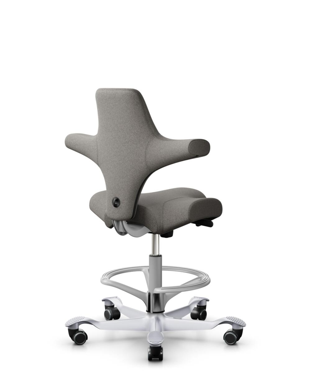 HÅG Capisco 8106 - Cura Loop (Gabriel) - Gerecycled Polyester - CLP61168 Beige-grey - Framekleur - Zilver - Gasveer - 200 mm (Zithoogte 46-64cm) - Vloercontact - Harde wielen t.b.v. zachte vloeren - Voetenring - Ja, in framekleur - Voetster - Nee, voet... - 3