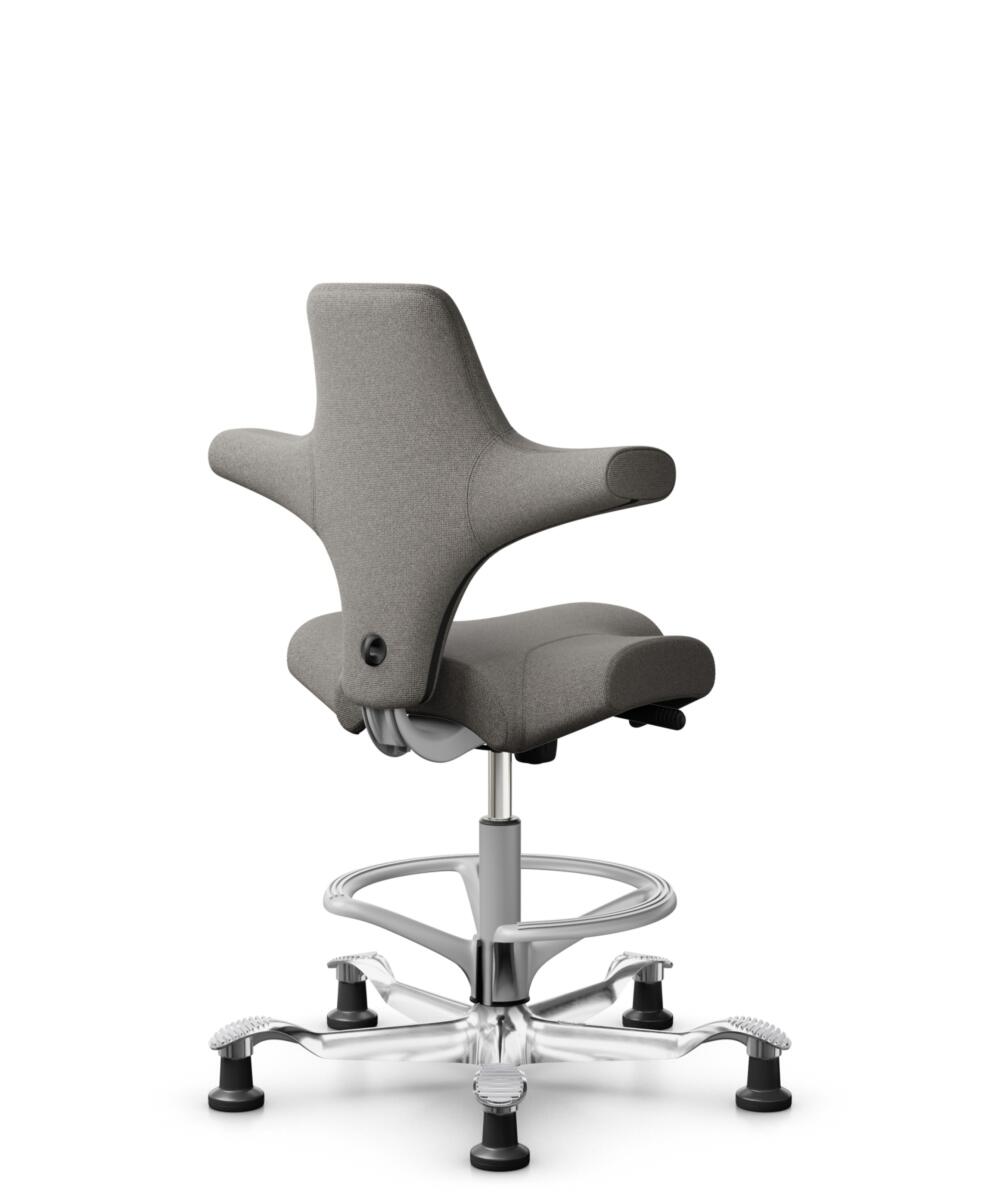 HÅG Capisco 8106 - Cura Loop (Gabriel) - Gerecycled Polyester - CLP61168 Beige-grey - Framekleur - Zilver - Gasveer - 200 mm (Zithoogte 46-64cm) - Vloercontact - Glijdoppen - Voetenring - Ja, in framekleur - Voetster - Ja, voetster in gepolijst aluminium - 3