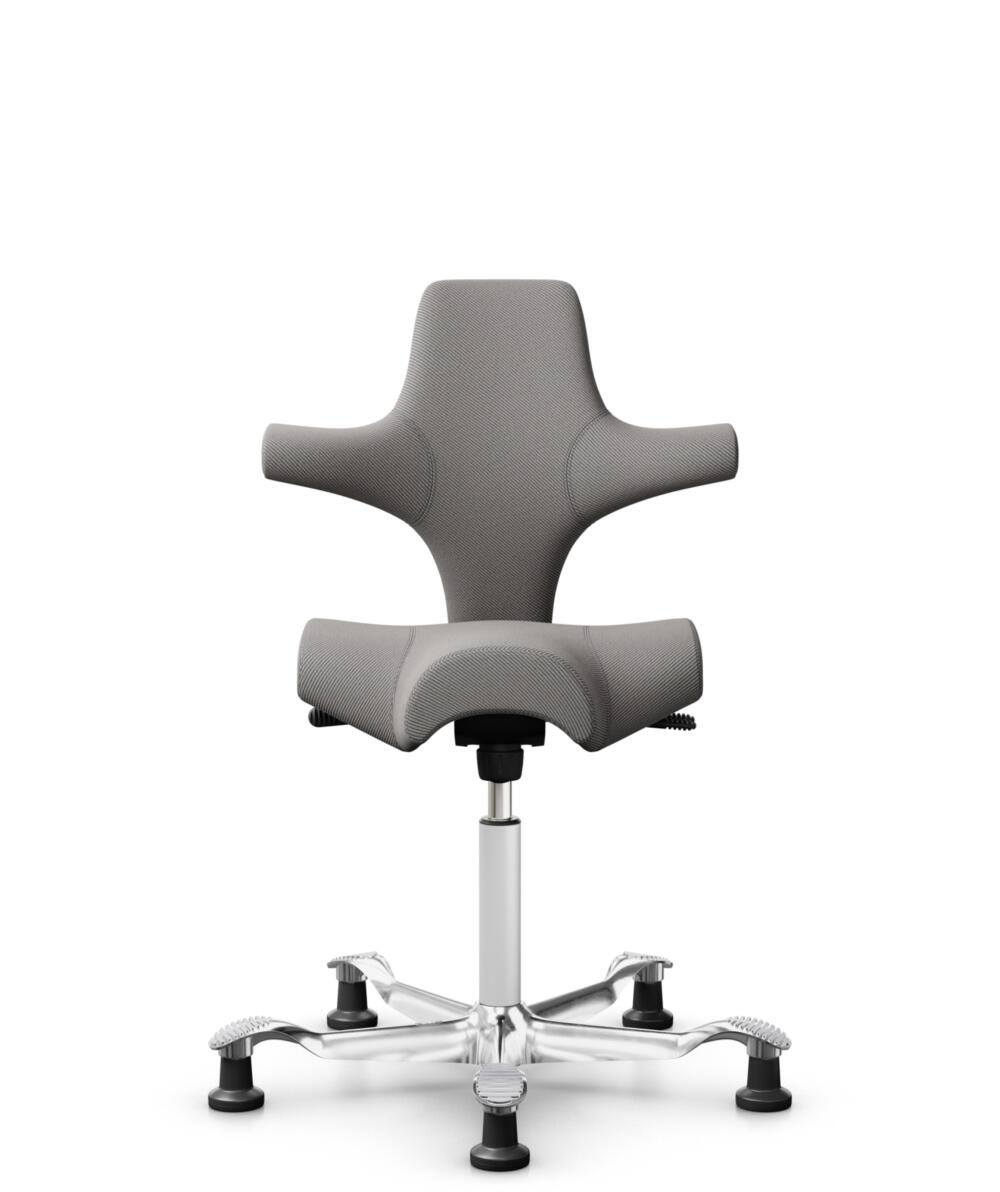 HÅG Capisco 8106 - Oceanic (Camira) - Gerecycled Polyester - OCI008 - Warm grey - Framekleur - Wit - Gasveer - 150 mm (Zithoogte 40-55cm) - Vloercontact - Glijdoppen - Voetenring - Nee, geen voetenring - Voetster - Ja, voetster in gepolijst aluminium - 1
