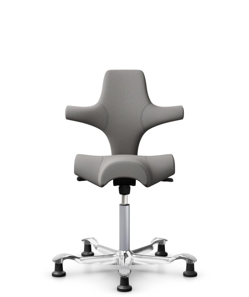 HÅG Capisco 8106 - Oceanic (Camira) - Gerecycled Polyester - OCI008 - Warm grey - Framekleur - Zilver - Gasveer - 200 mm (Zithoogte 46-64cm) - Vloercontact - Glijdoppen - Voetenring - Nee, geen voetenring - Voetster - Ja, voetster in gepolijst aluminium - 1