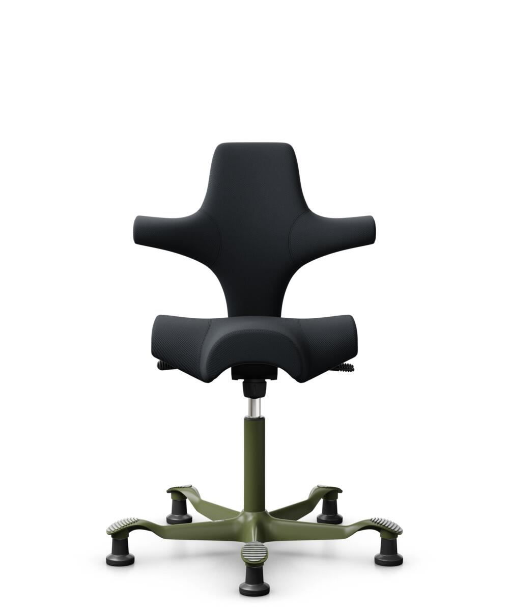 HÅG Capisco 8106 - Oceanic (Camira) - Gerecycled Polyester - OCI001 - Black - Framekleur - Moss Grey - Gasveer - 150 mm (Zithoogte 40-55cm) - Vloercontact - Glijdoppen - Voetenring - Nee, geen voetenring - Voetster - Nee, voetster in framekleur - 1