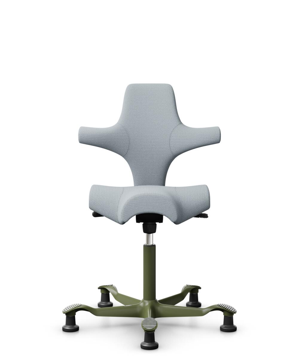 HÅG Capisco 8106 - Sirdal (GU) - Wol - SRD120 Light grey - Framekleur - Moss Grey - Gasveer - 150 mm (Zithoogte 40-55cm) - Vloercontact - Glijdoppen - Voetenring - Nee, geen voetenring - Voetster - Nee, voetster in framekleur - 1