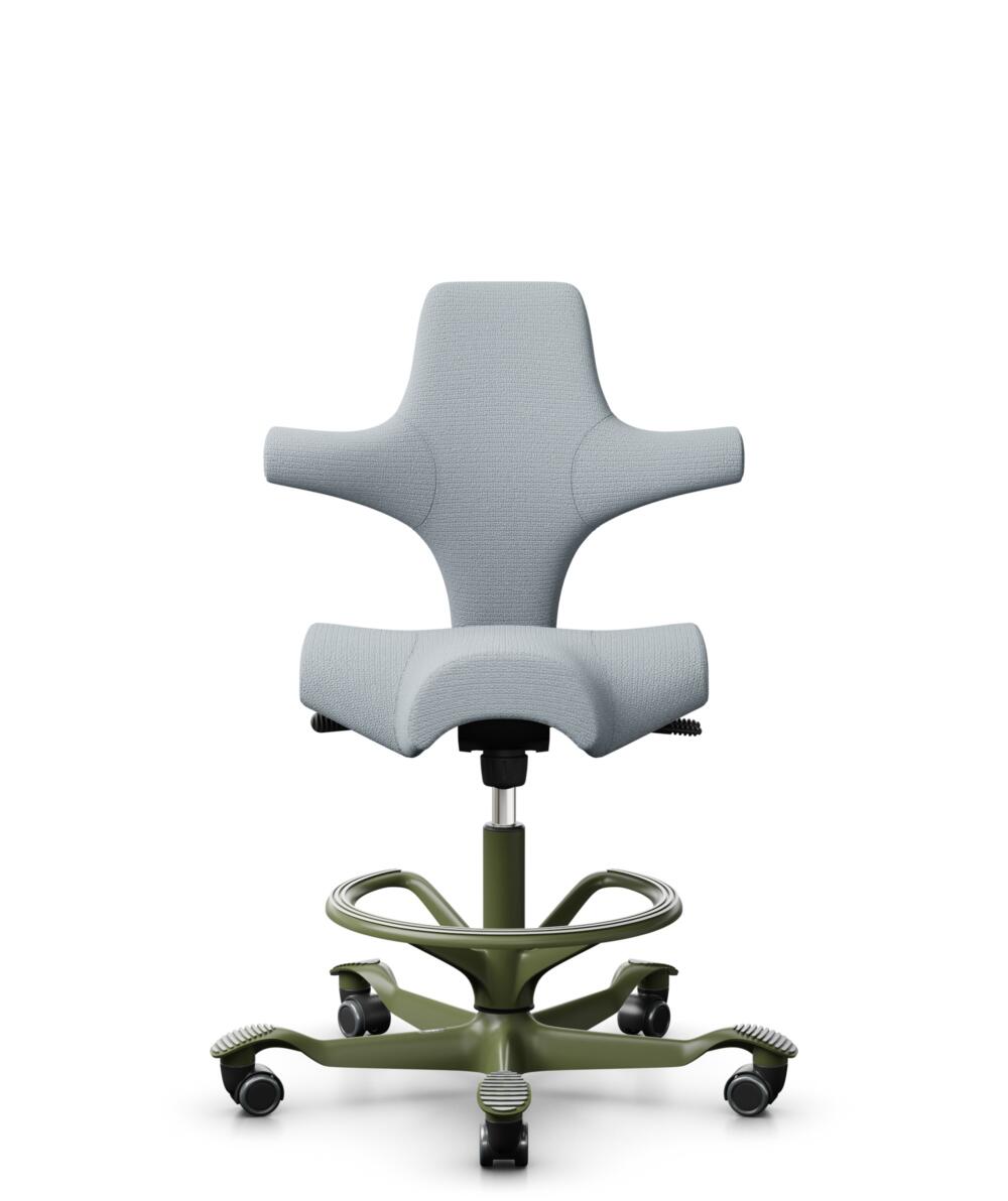 HÅG Capisco 8106 - Sirdal (GU) - Wol - SRD120 Light grey - Framekleur - Moss Grey - Gasveer - 265 mm (Zithoogte 53-79cm) - Vloercontact - Harde wielen t.b.v. zachte vloeren - Voetenring - Ja, in framekleur - Voetster - Nee, voetster in framekleur - 1