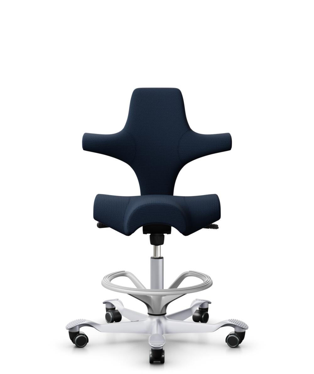 HÅG Capisco 8106 - Sirdal (GU) - Wol - SRD780 Dark blue - Framekleur - Zilver - Gasveer - 265 mm (Zithoogte 53-79cm) - Vloercontact - Harde wielen t.b.v. zachte vloeren - Voetenring - Ja, in framekleur - Voetster - Nee, voetster in framekleur - 1