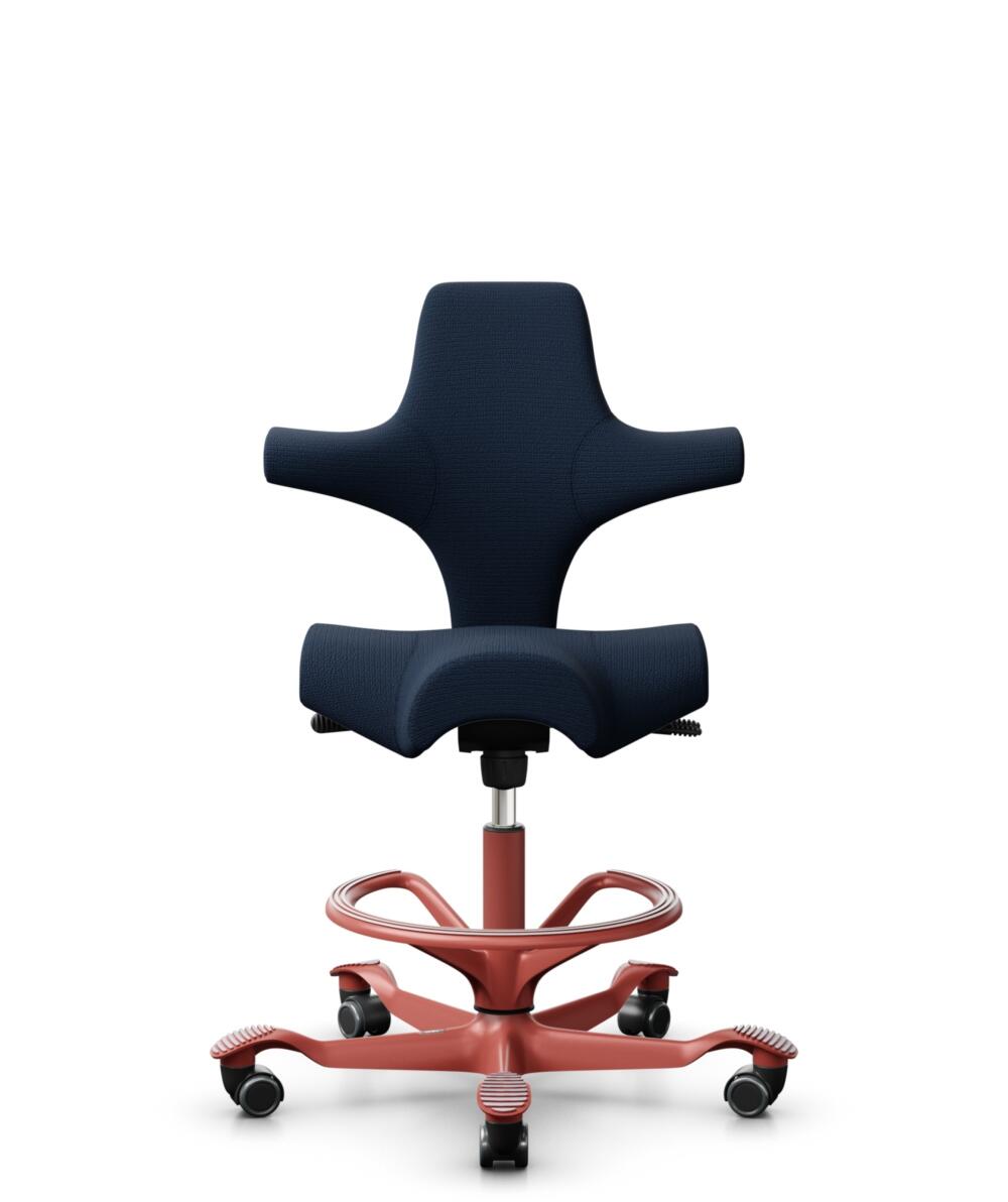 HÅG Capisco 8106 - Sirdal (GU) - Wol - SRD780 Dark blue - Framekleur - Blush Rose - Gasveer - 200 mm (Zithoogte 46-64cm) - Vloercontact - Harde wielen t.b.v. zachte vloeren - Voetenring - Ja, in framekleur - Voetster - Nee, voetster in framekleur - 1