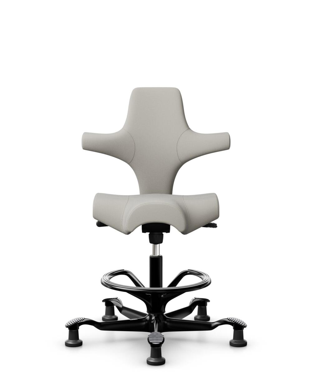 HÅG Capisco 8106 - Steelcut Trio 3 (Kvadrat) - Wol / Polyamide - STT213 - Light beige - Framekleur - Zwart - Gasveer - 265 mm (Zithoogte 53-79cm) - Vloercontact - Glijdoppen - Voetenring - Ja, in framekleur - Voetster - Nee, voetster in framekleur - 1