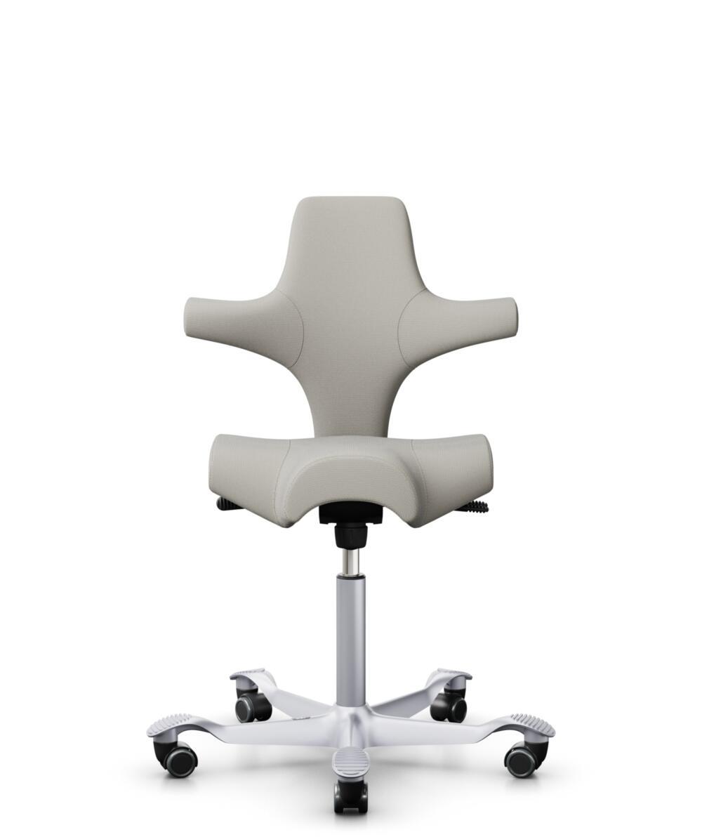 HÅG Capisco 8106 - Steelcut Trio 3 (Kvadrat) - Wol / Polyamide - STT213 - Light beige - Framekleur - Zilver - Gasveer - 150 mm (Zithoogte 40-55cm) - Vloercontact - Harde wielen t.b.v. zachte vloeren - Voetenring - Nee, geen voetenring - Voetster - Nee,... - 1