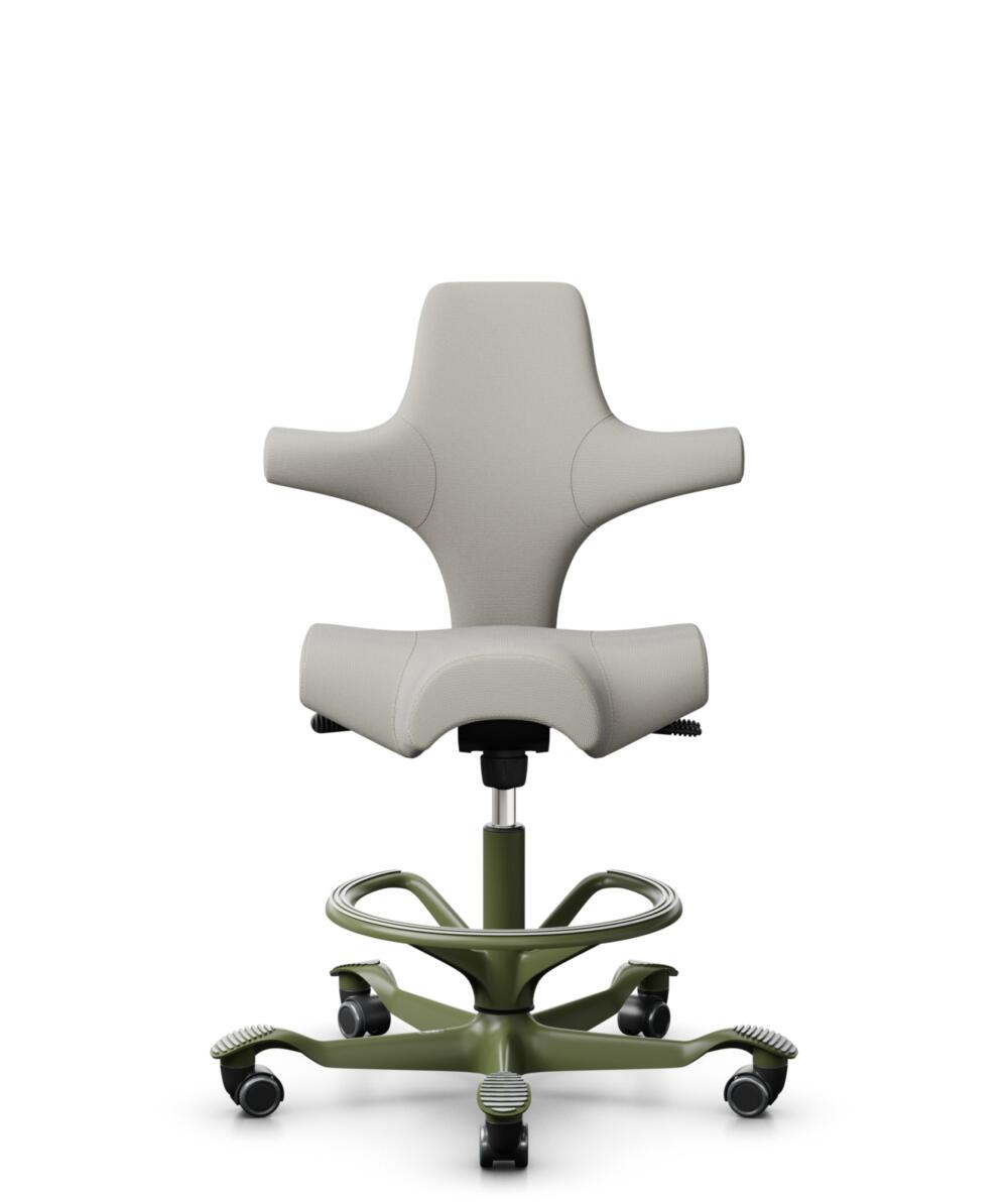 HÅG Capisco 8106 - Steelcut Trio 3 (Kvadrat) - Wol / Polyamide - STT213 - Light beige - Framekleur - Moss Grey - Gasveer - 265 mm (Zithoogte 53-79cm) - Vloercontact - Harde wielen t.b.v. zachte vloeren - Voetenring - Ja, in framekleur - Voetster - Nee,... - 1