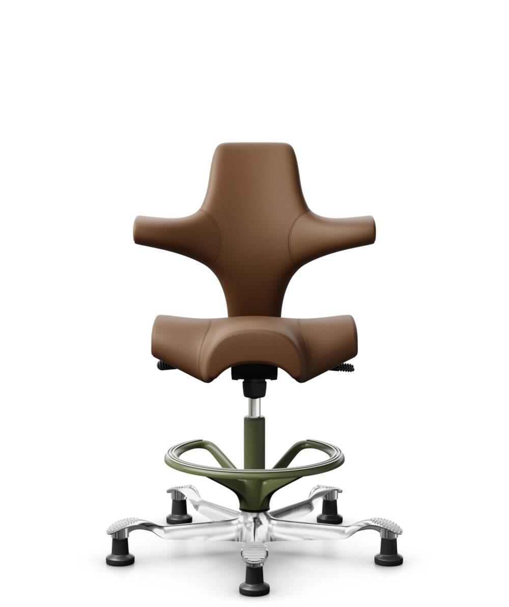 HÅG Capisco 8106 - Paloma Soft (Wollsdorf) - Semi-aniline Leder - PL05429 Cognac - Framekleur - Moss Grey - Gasveer - 265 mm (Zithoogte 53-79cm) - Vloercontact - Glijdoppen - Voetenring - Ja, in framekleur - Voetster - Ja, voetster in gepolijst aluminium - 1
