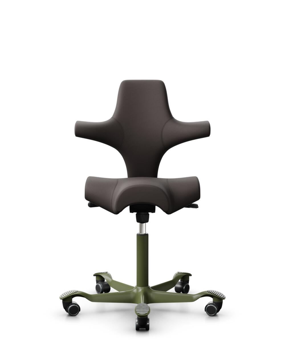 HÅG Capisco 8106 - Elmosoft (Elmo) - Semi-aniline Leder - EL93068 - Dark brown - Framekleur - Moss Grey - Gasveer - 200 mm (Zithoogte 46-64cm) - Vloercontact - Harde wielen t.b.v. zachte vloeren - Voetenring - Nee, geen voetenring - Voetster - Nee, voe... - 1