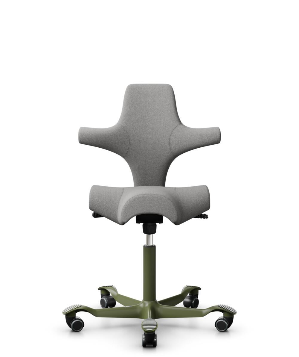 HÅG Capisco 8106 - Cura Loop (Gabriel) - Gerecycled Polyester - CLP60110 Light grey - Framekleur - Moss Grey - Gasveer - 265 mm (Zithoogte 53-79cm) - Vloercontact - Zachte wielen t.b.v. harde vloeren - Voetenring - Nee, geen voetenring - Voetster - Nee... - 1