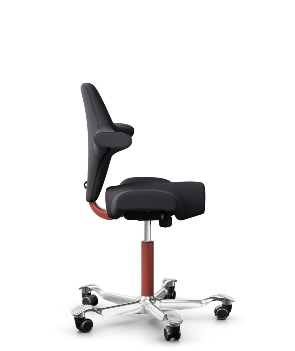 HÅG Capisco 8106 - Xtreme (Camira) - Gerecycled Polyester - EXR145 - Charcoal - Framekleur - Blush Rose - Gasveer - 200 mm (Zithoogte 46-64cm) - Vloercontact - Harde wielen t.b.v. zachte vloeren - Voetenring - Nee, geen voetenring - Voetster - Ja, voet... - 2
