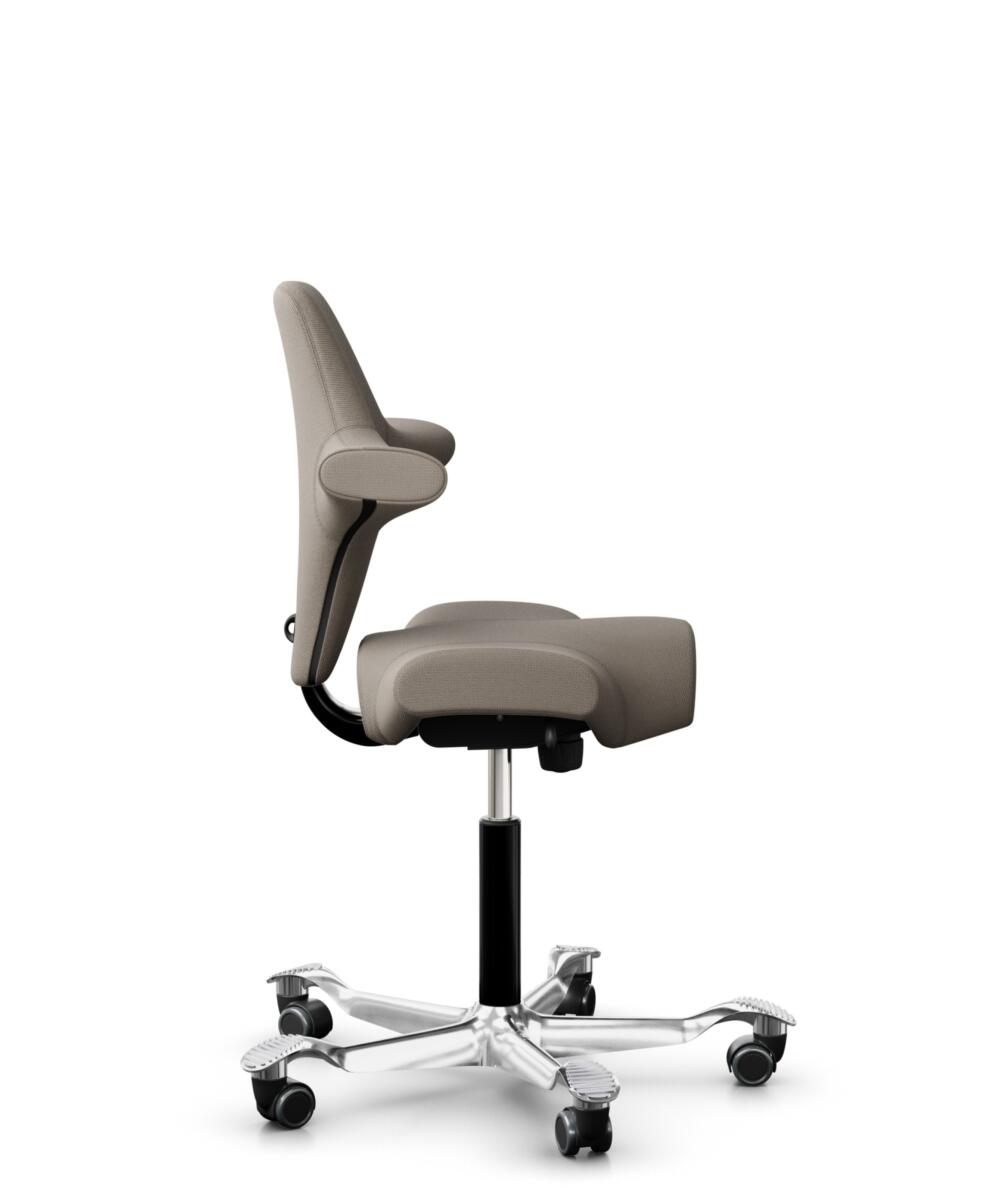 HÅG Capisco 8106 - Select (Gabriel) - Wol / Polyamide - SC60129 - Beige - Framekleur - Zwart - Gasveer - 265 mm (Zithoogte 53-79cm) - Vloercontact - Zachte wielen t.b.v. harde vloeren - Voetenring - Nee, geen voetenring - Voetster - Ja, voetster in gep... - 2